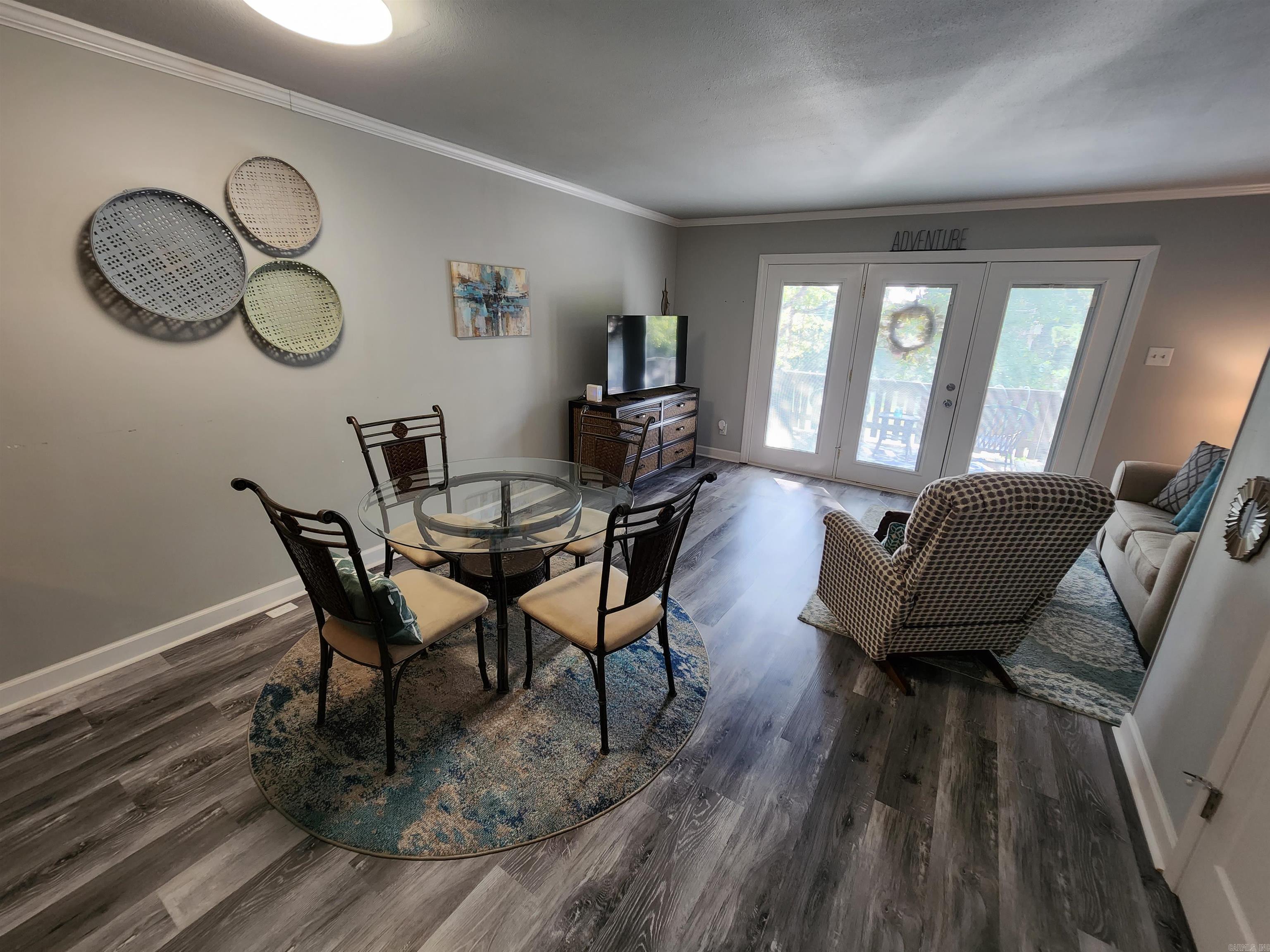 CHELSEA GLADE CONDO - Residential