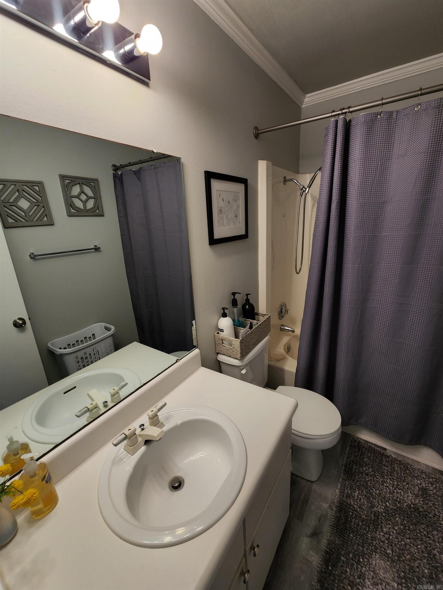 CHELSEA GLADE CONDO - Residential