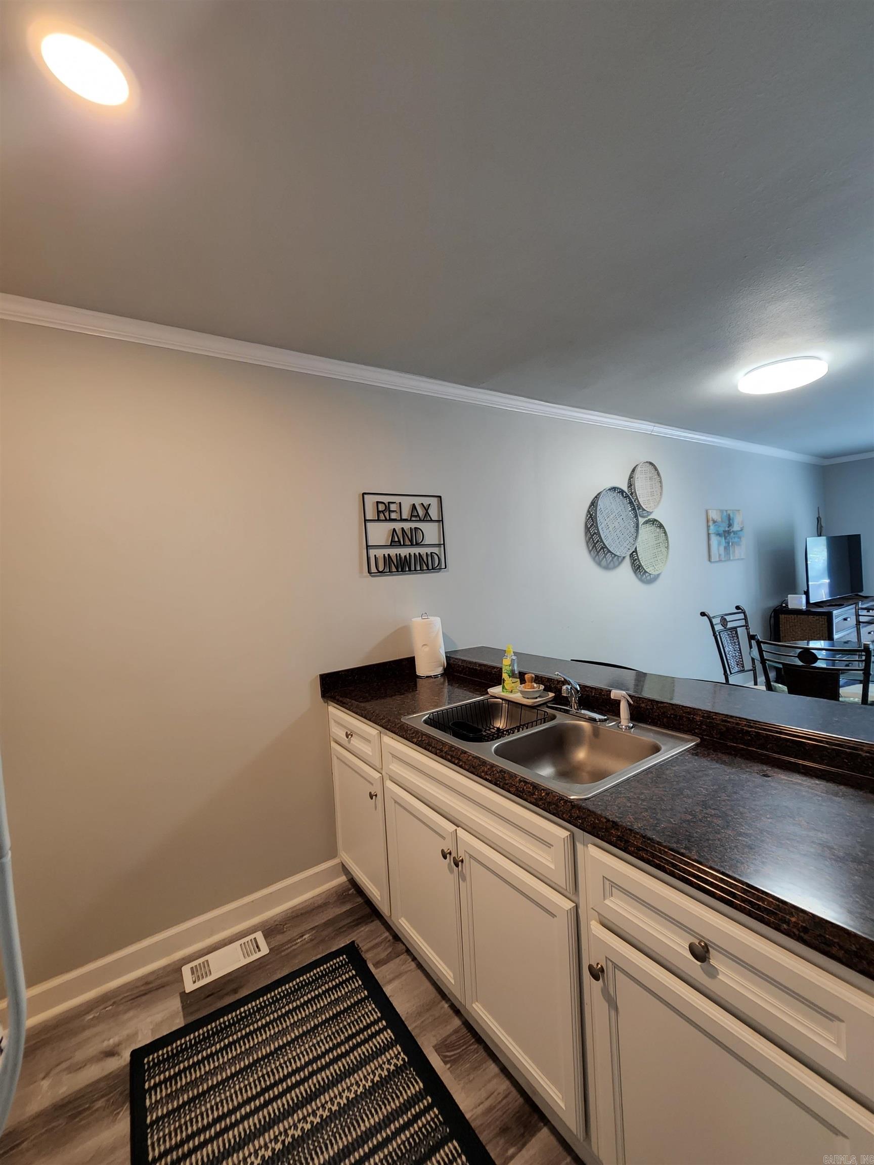 CHELSEA GLADE CONDO - Residential