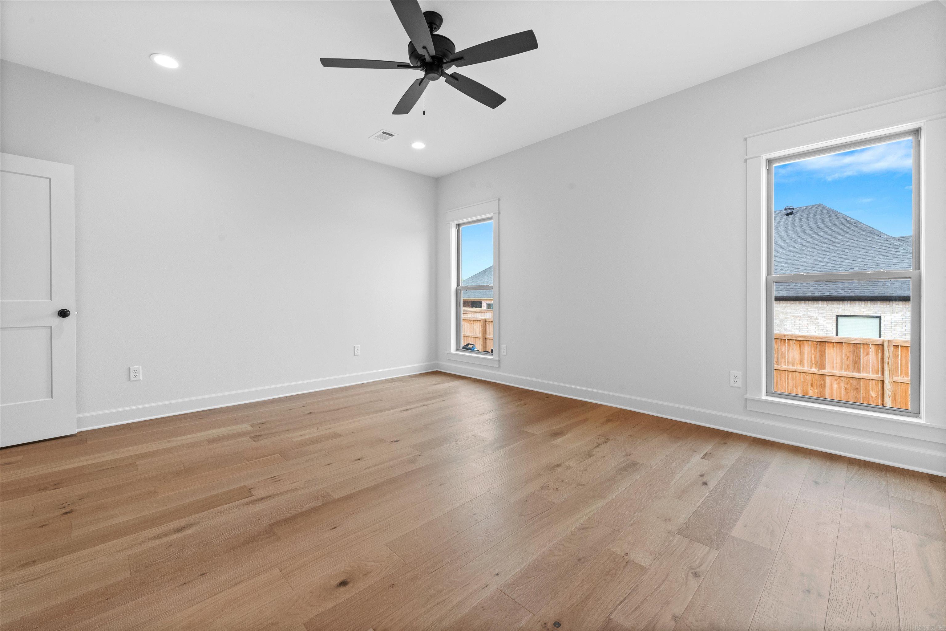 ROBYNMAR - Residential