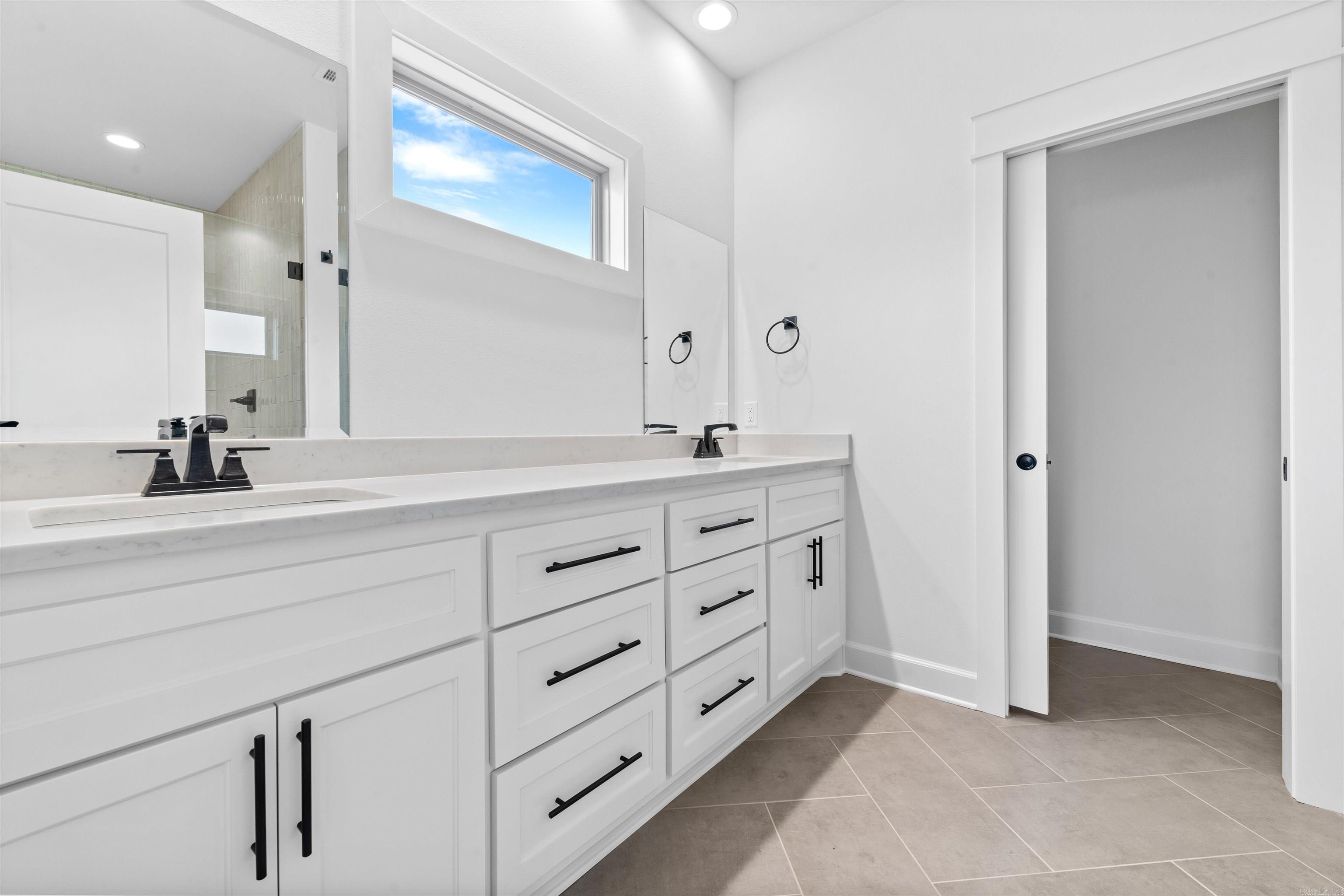 ROBYNMAR - Residential