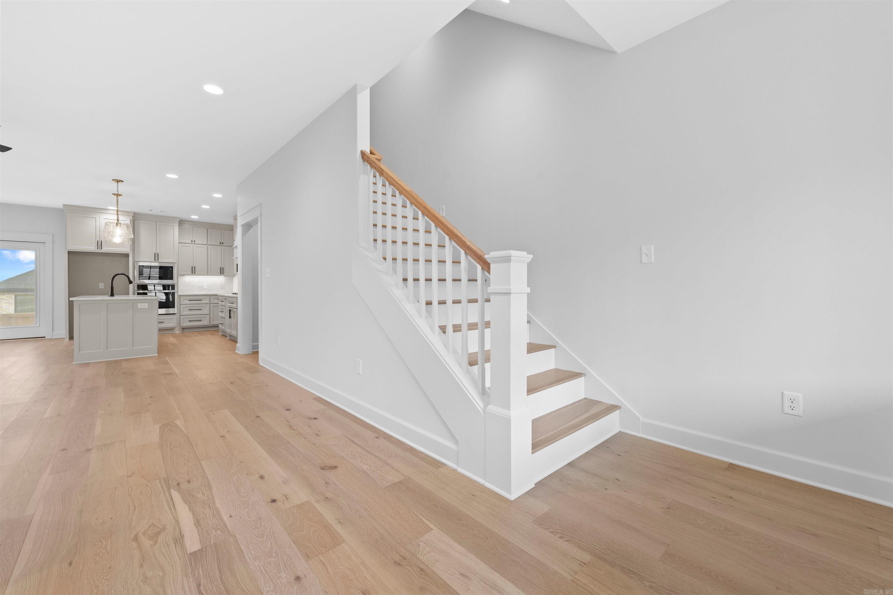 ROBYNMAR - Residential