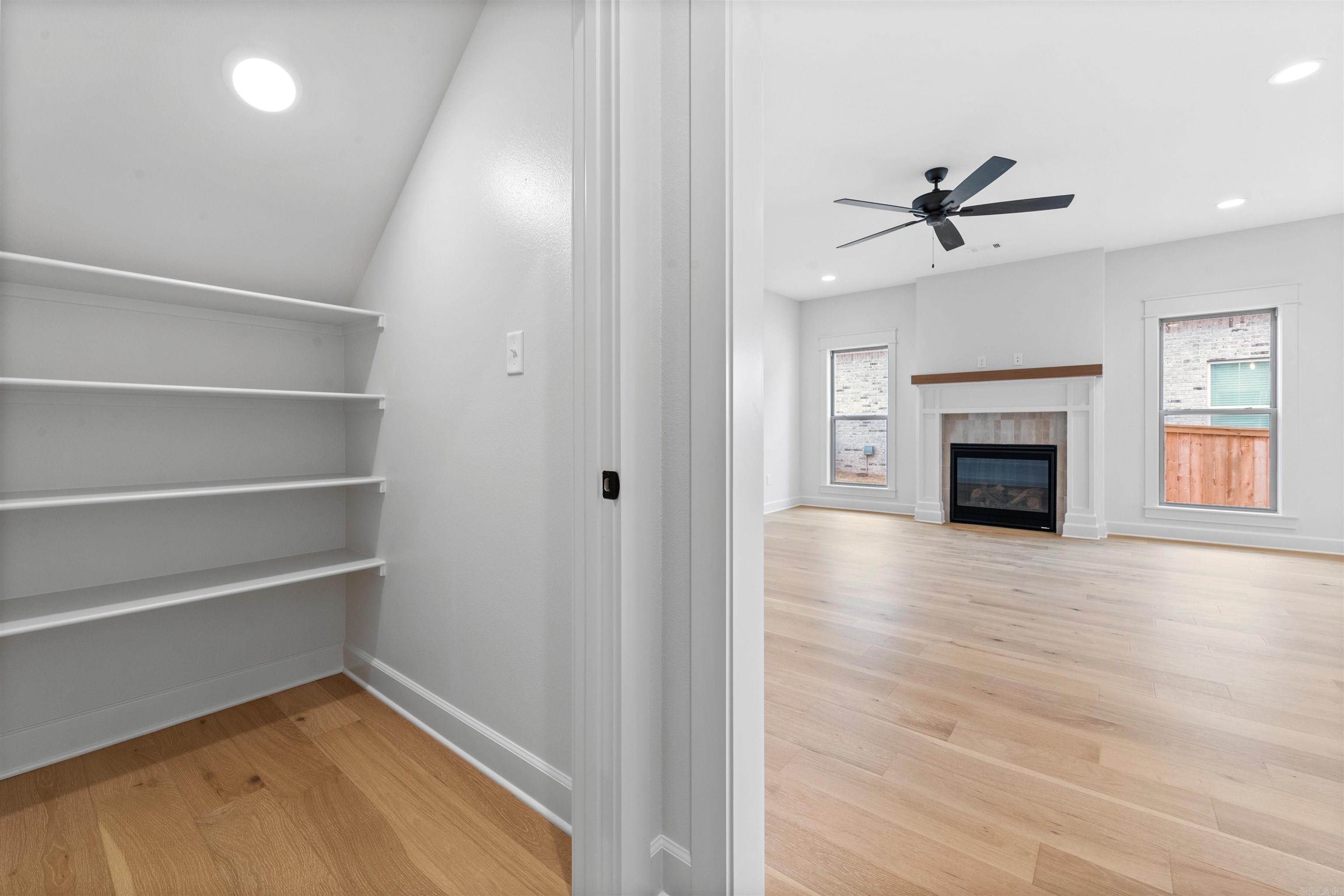 ROBYNMAR - Residential