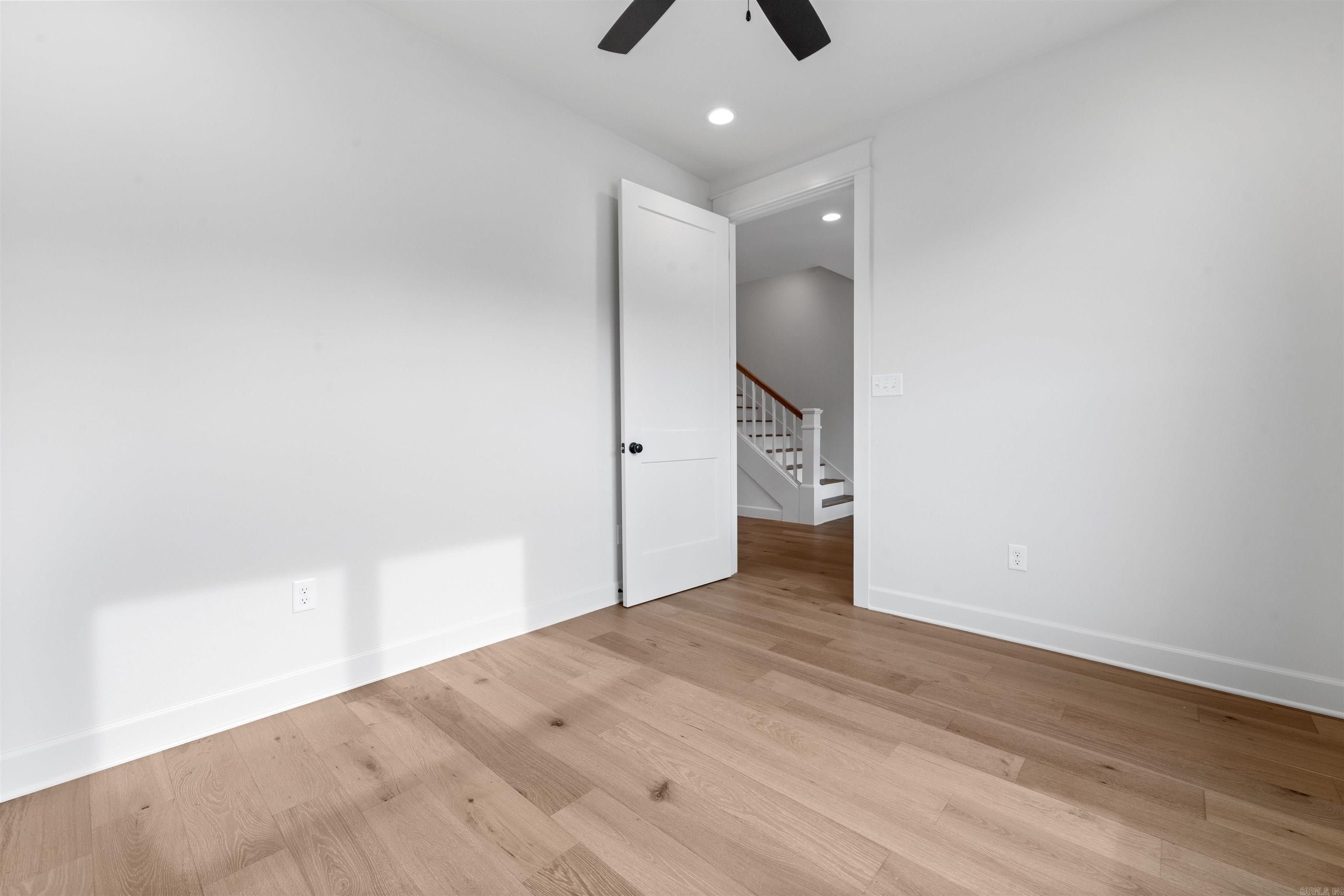 ROBYNMAR - Residential