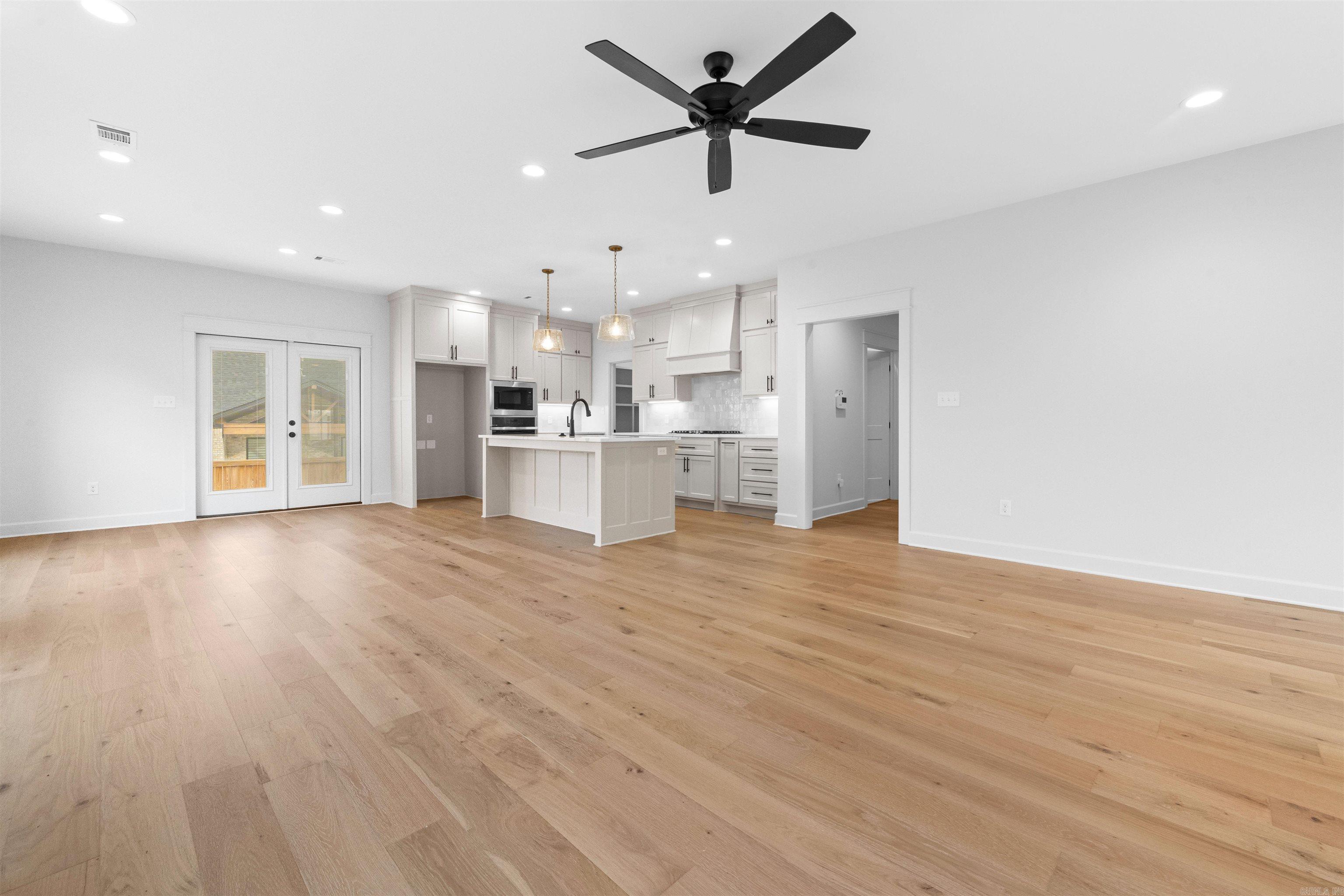 ROBYNMAR - Residential