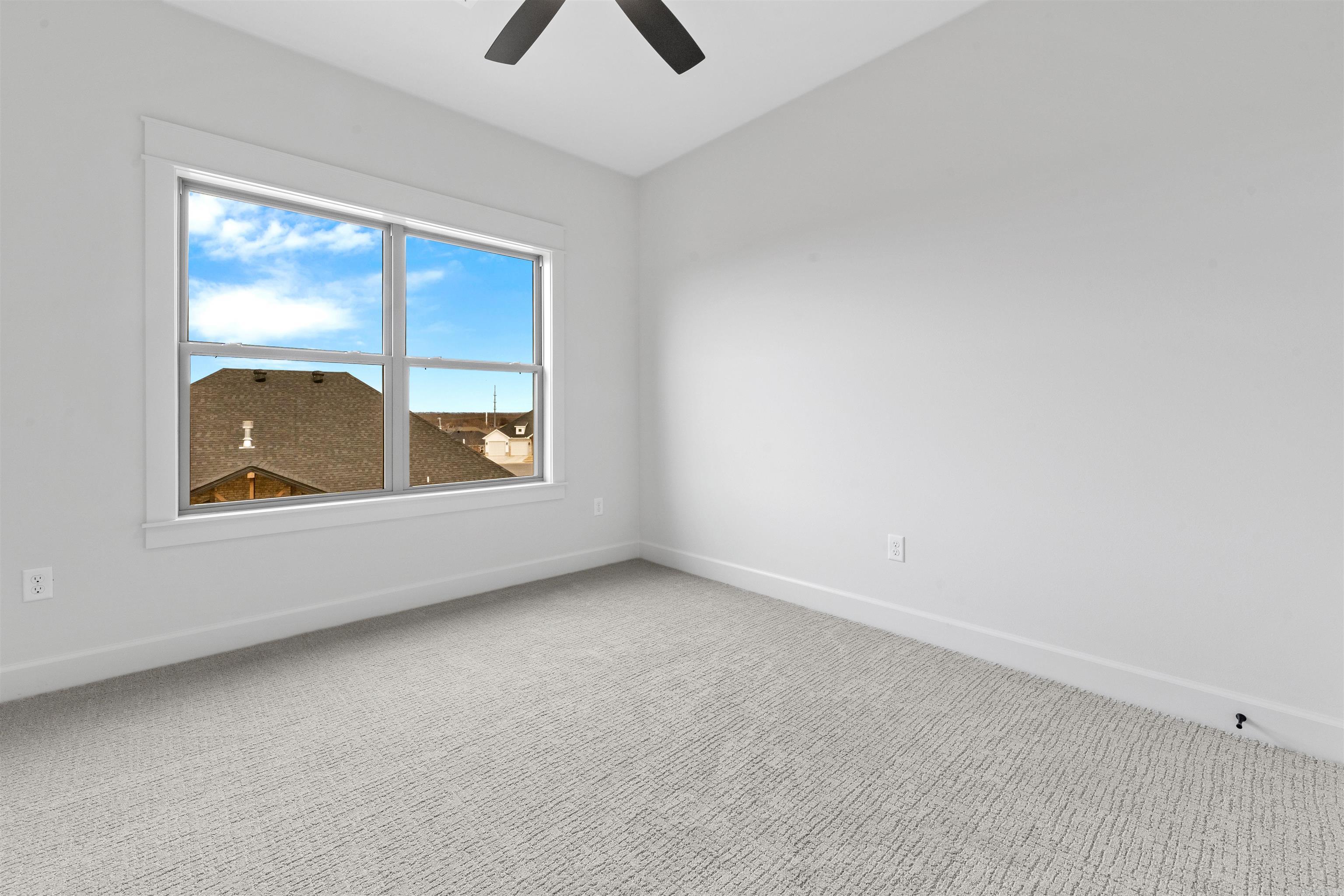 ROBYNMAR - Residential