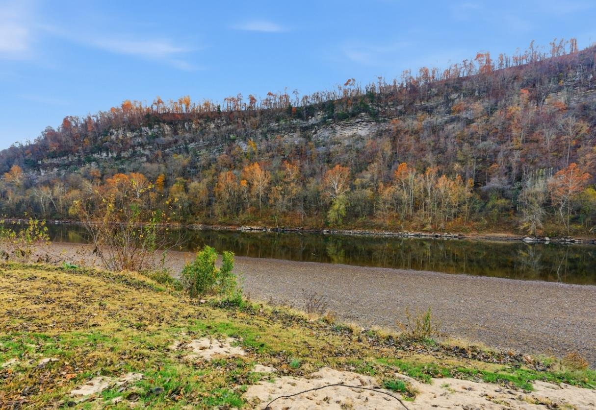 WHITE RIVER ESTATES - Residential