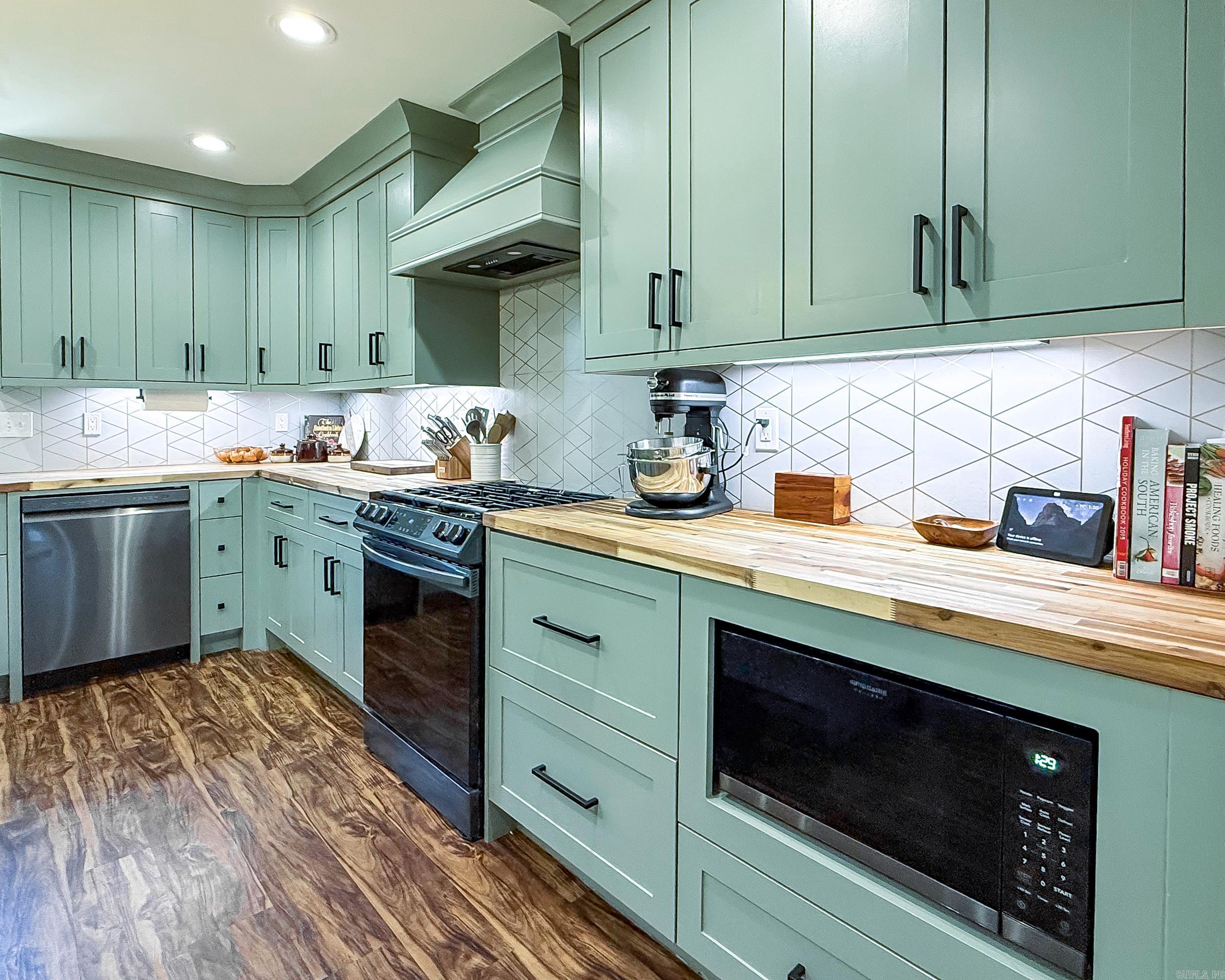 TRADEWINDS - Residential