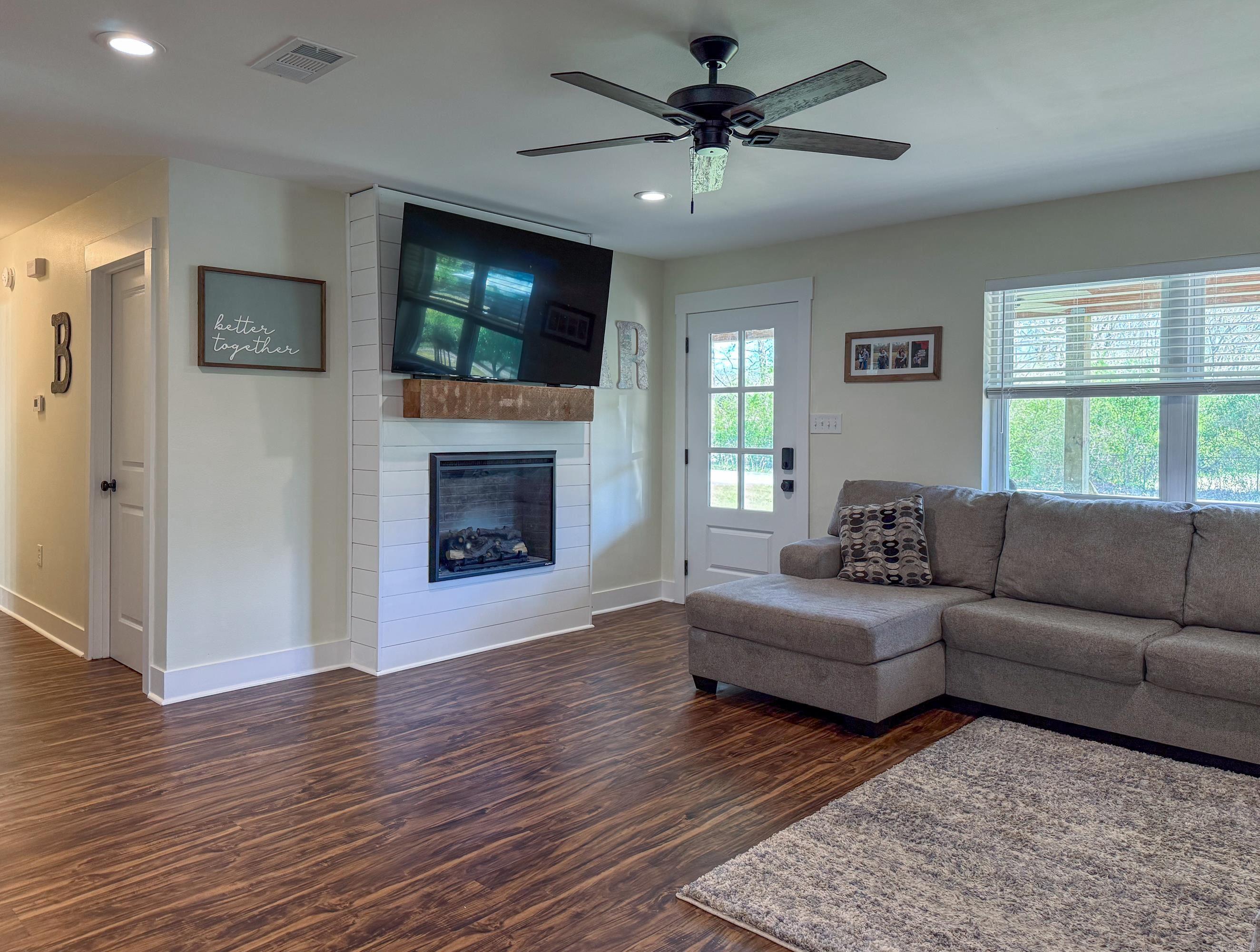 TRADEWINDS - Residential