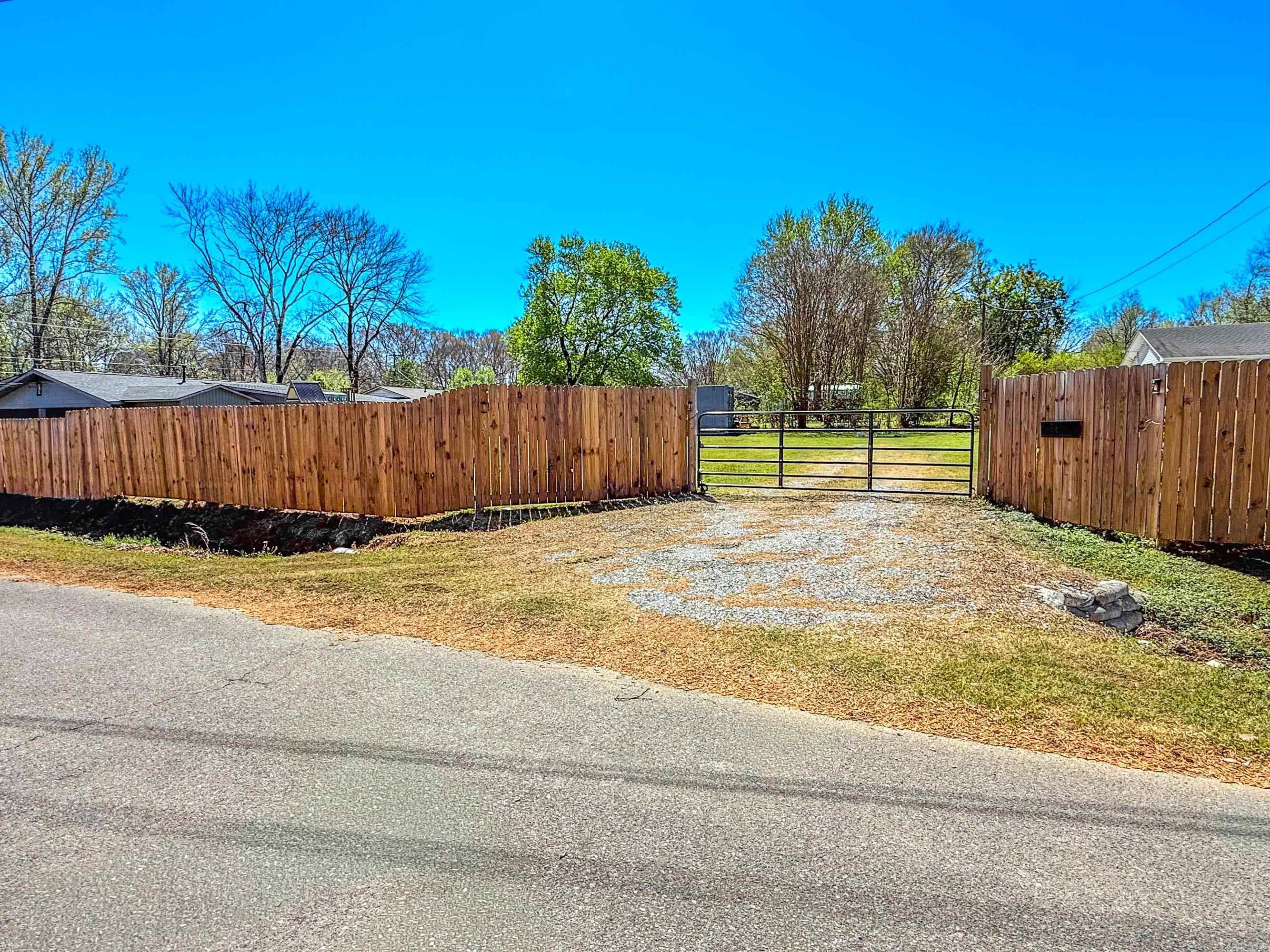 TRADEWINDS - Residential