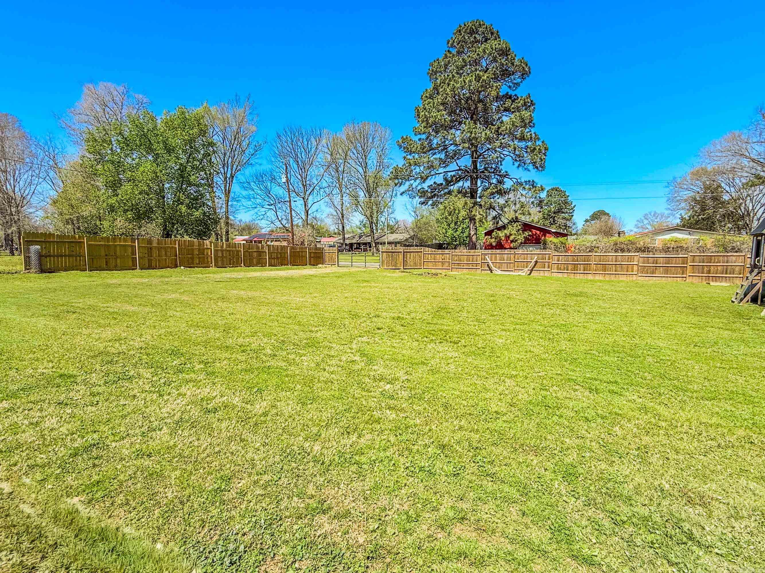 TRADEWINDS - Residential