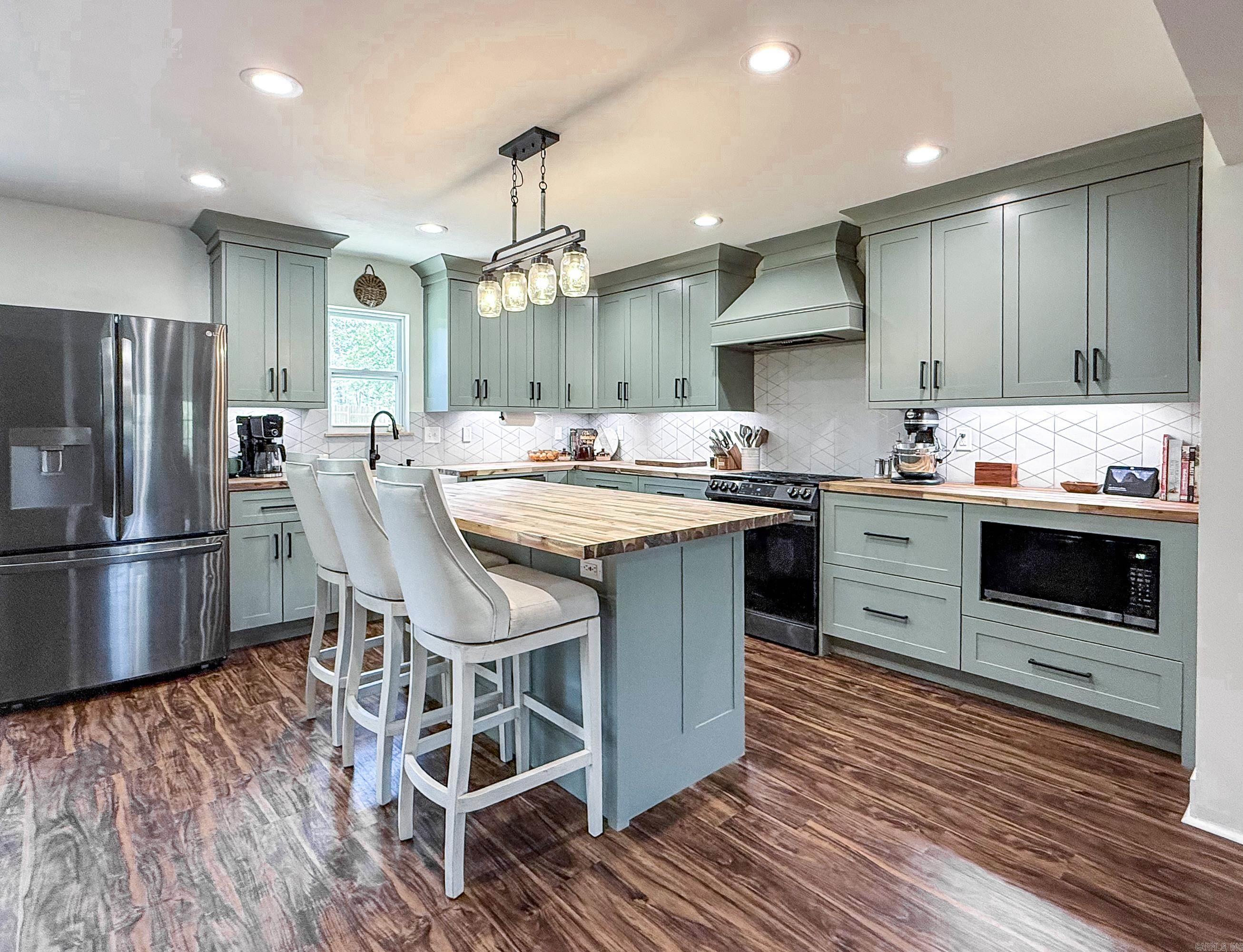 TRADEWINDS - Residential