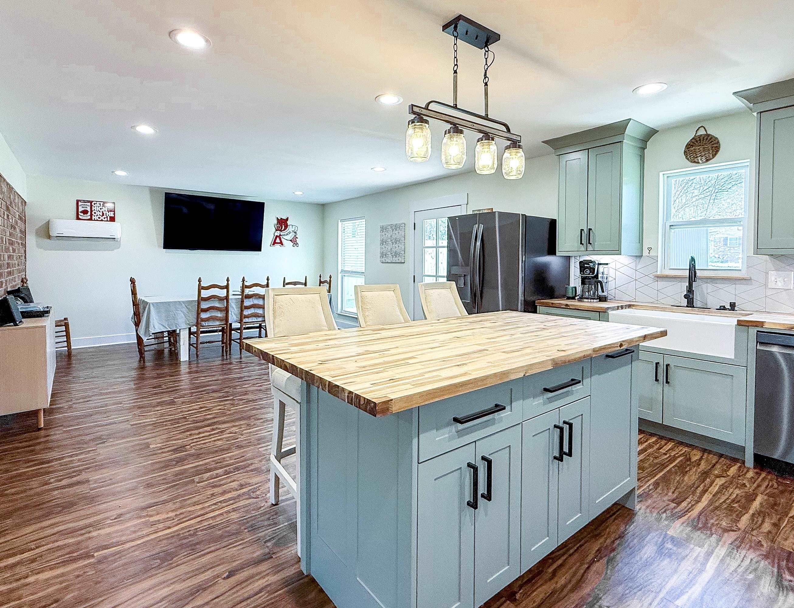 TRADEWINDS - Residential