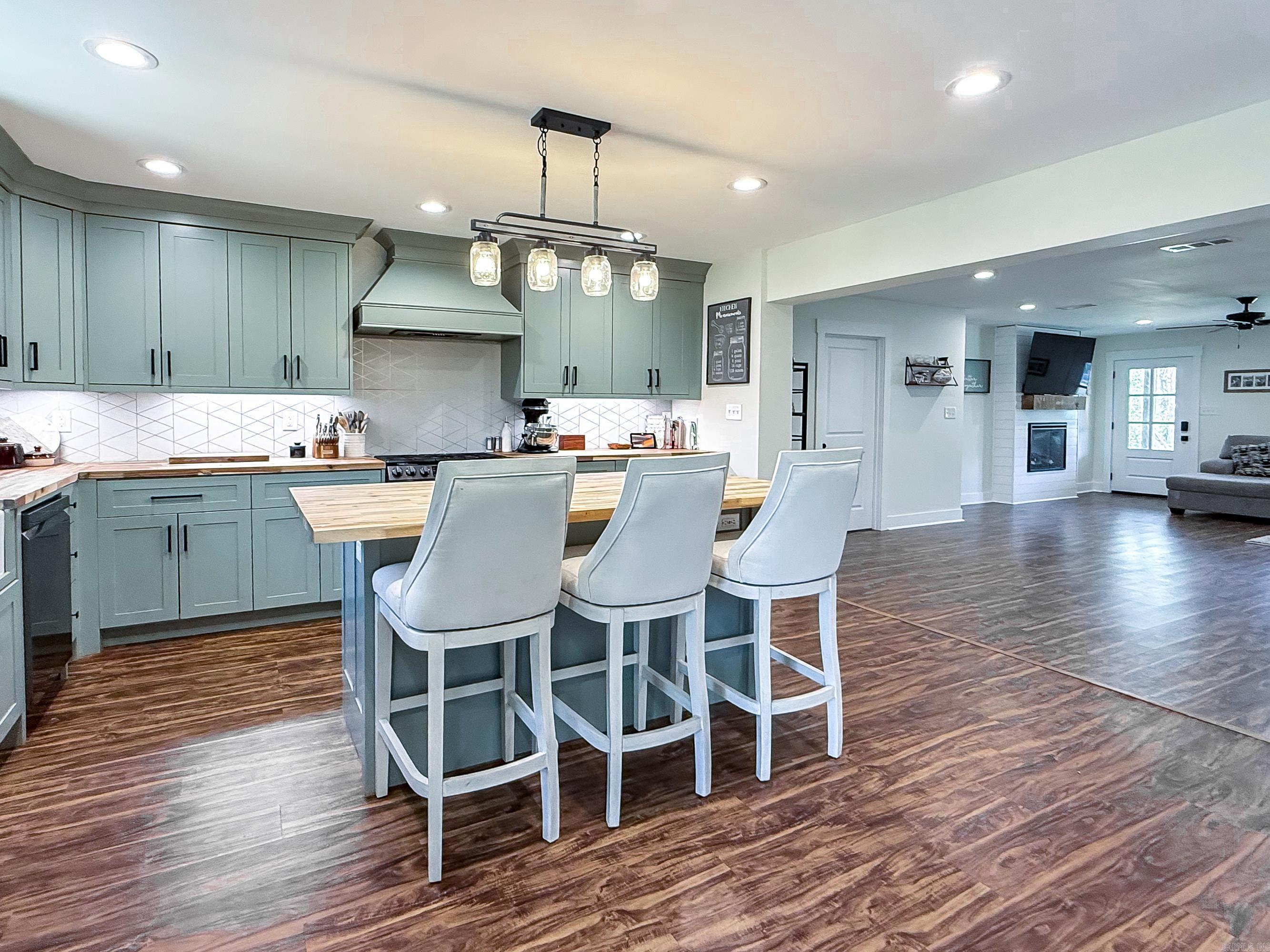 TRADEWINDS - Residential