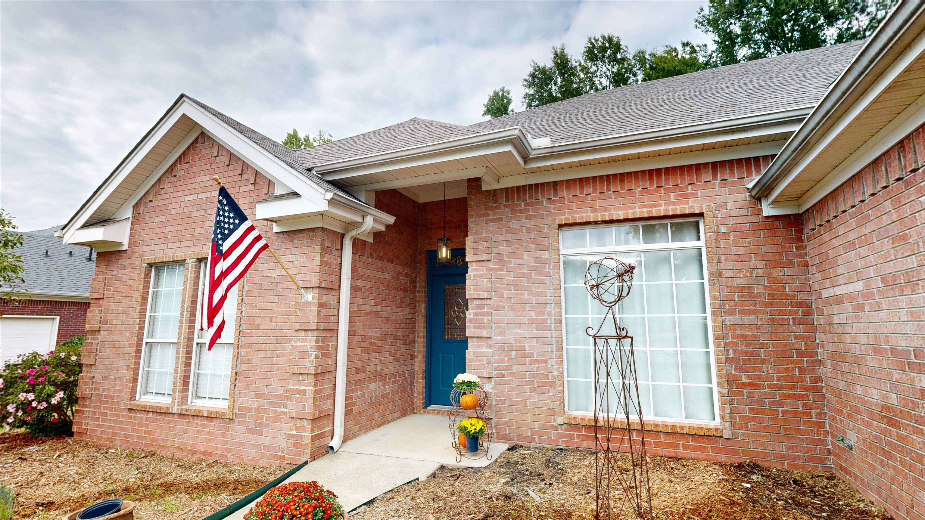 COUNTRY CLUB OF ARK THE - Residential