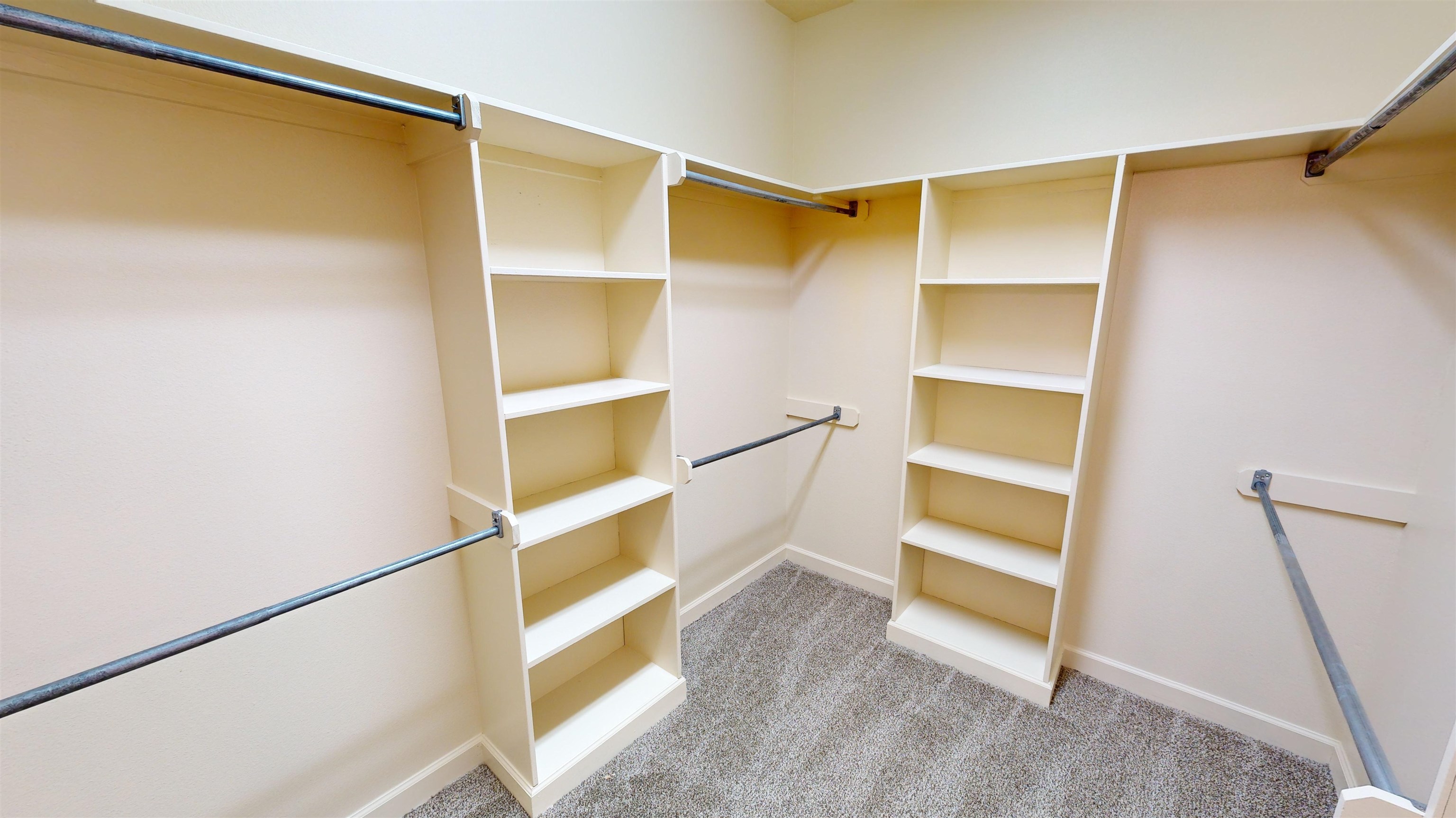 COUNTRY CLUB OF ARK THE - Residential