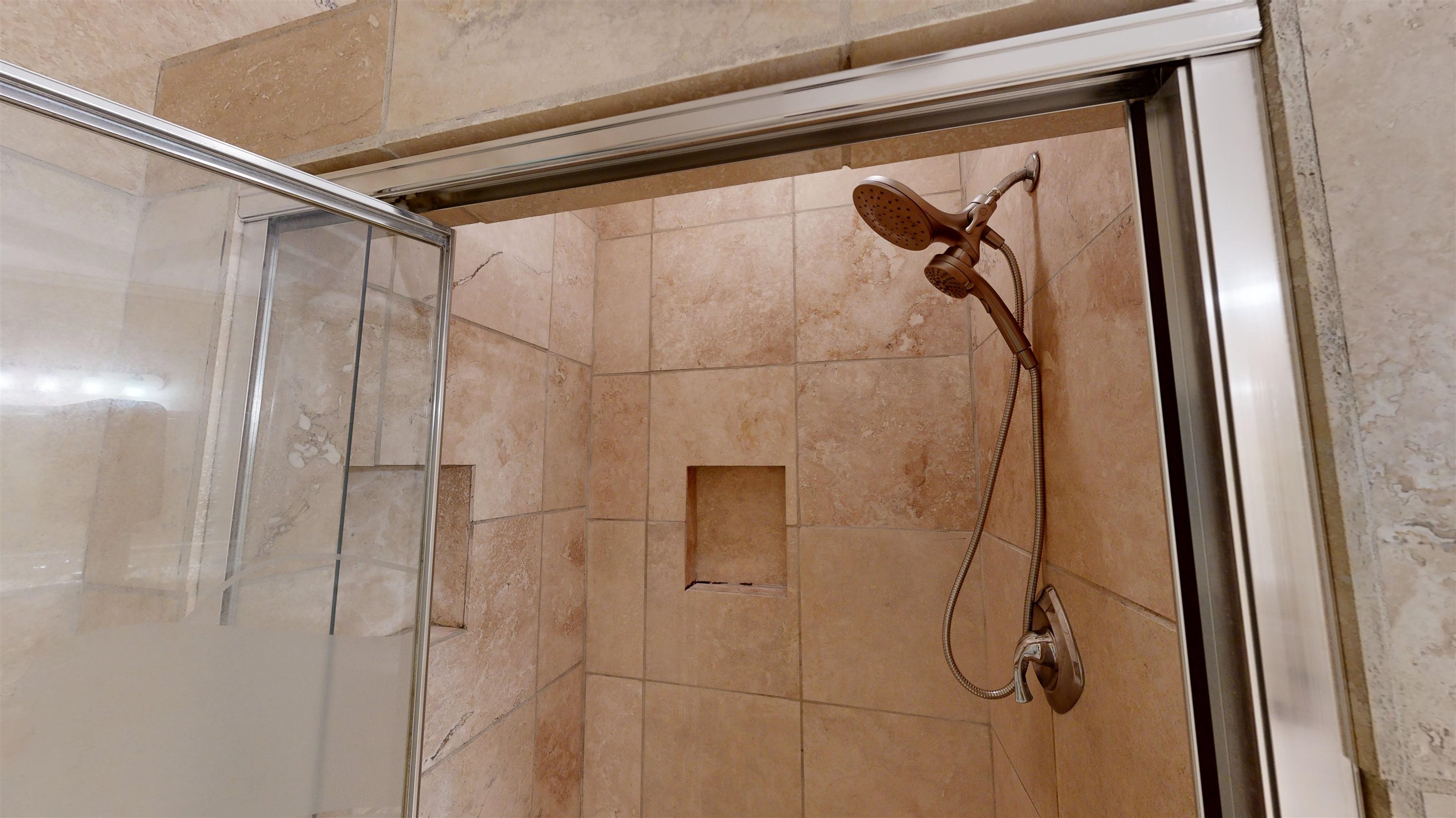 COUNTRY CLUB OF ARK THE - Residential