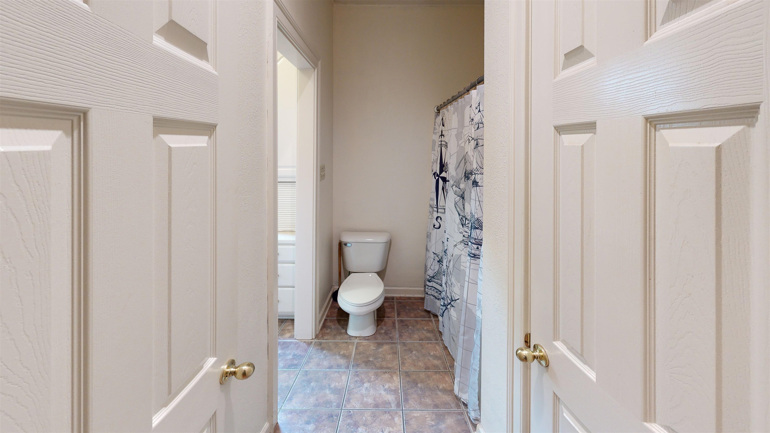 COUNTRY CLUB OF ARK THE - Residential