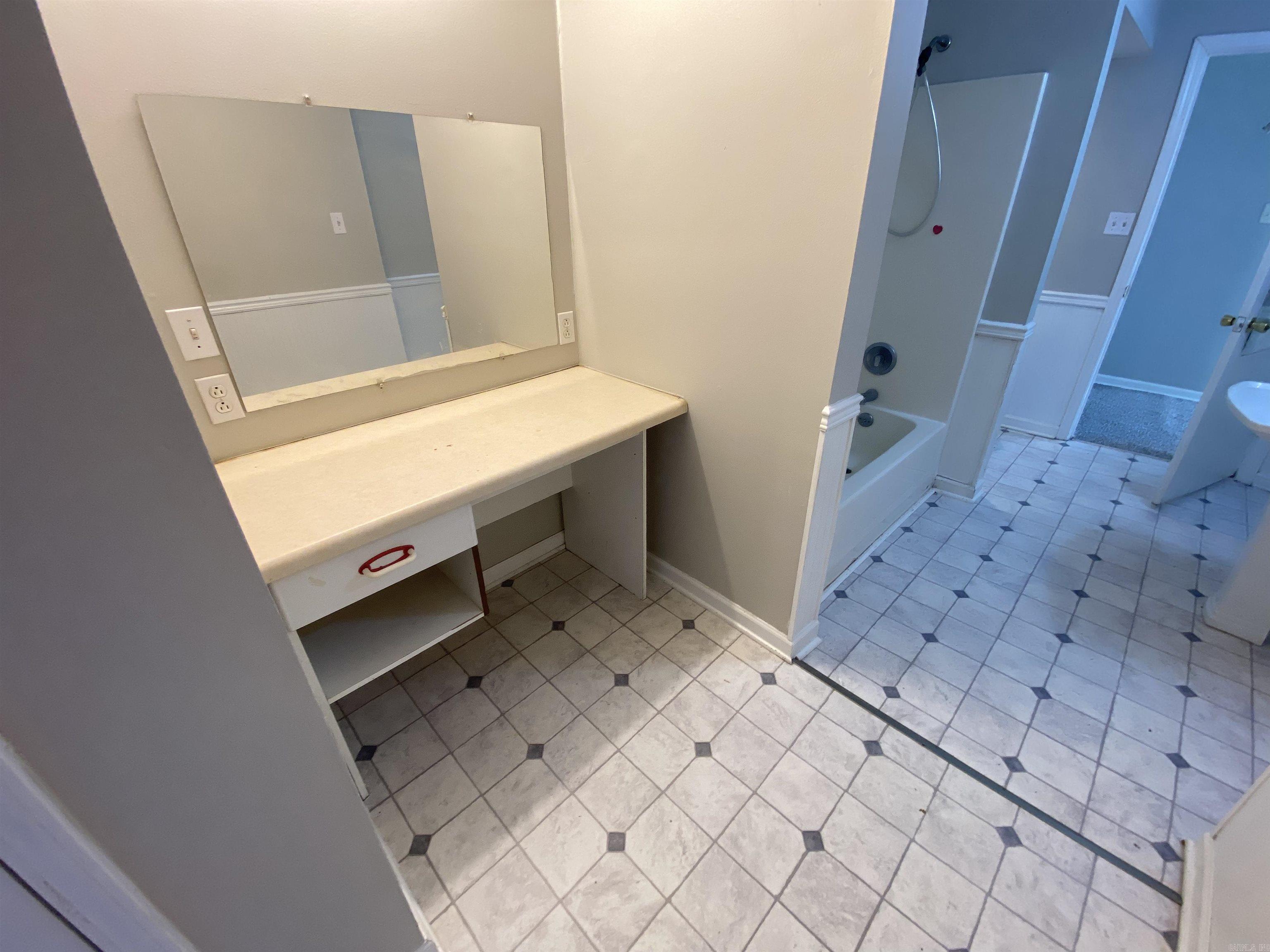 ORTOS FRONT - Residential