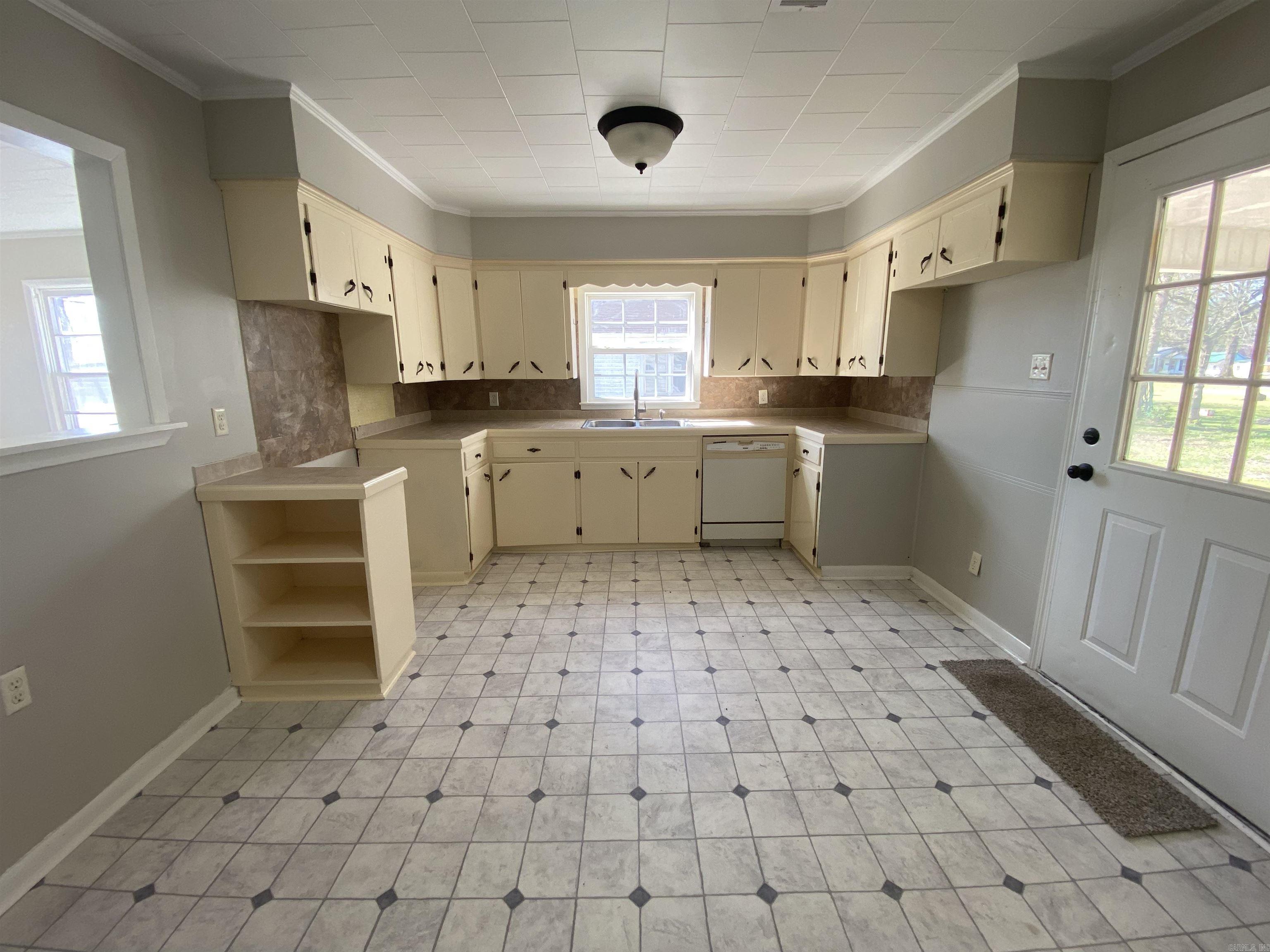 ORTOS FRONT - Residential