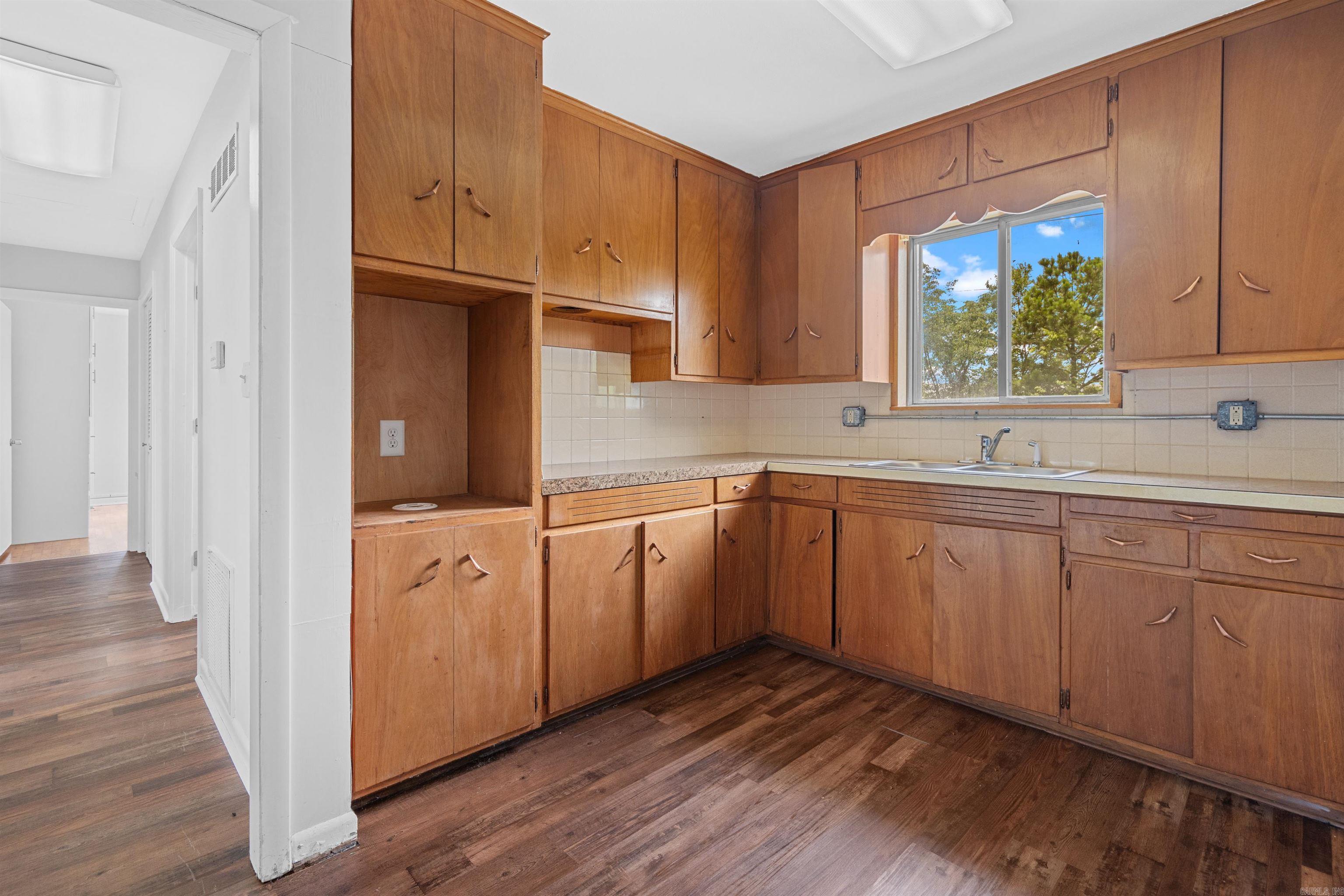 Metes & Bounds - Commercial Sale