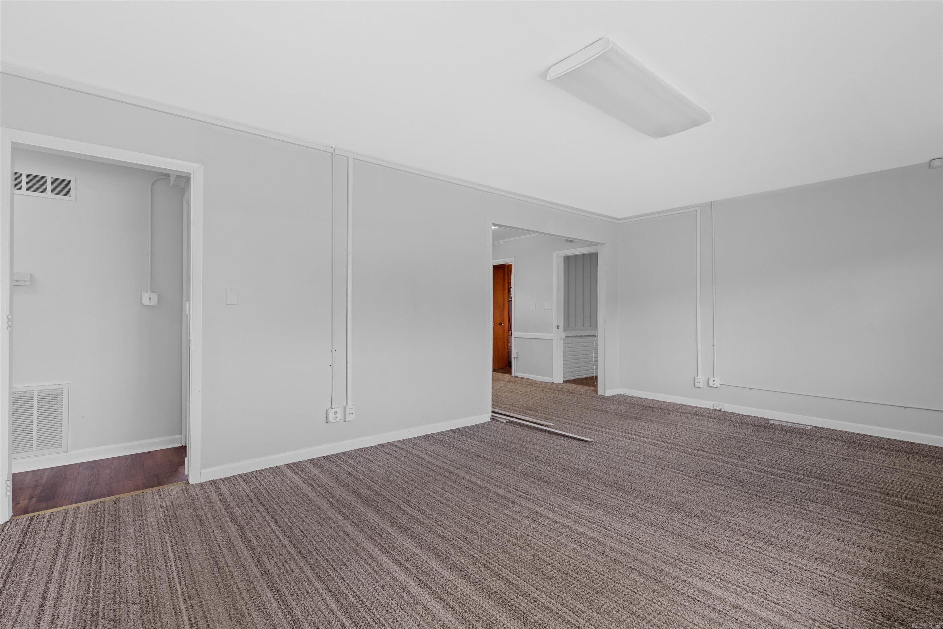 Metes & Bounds - Commercial Sale