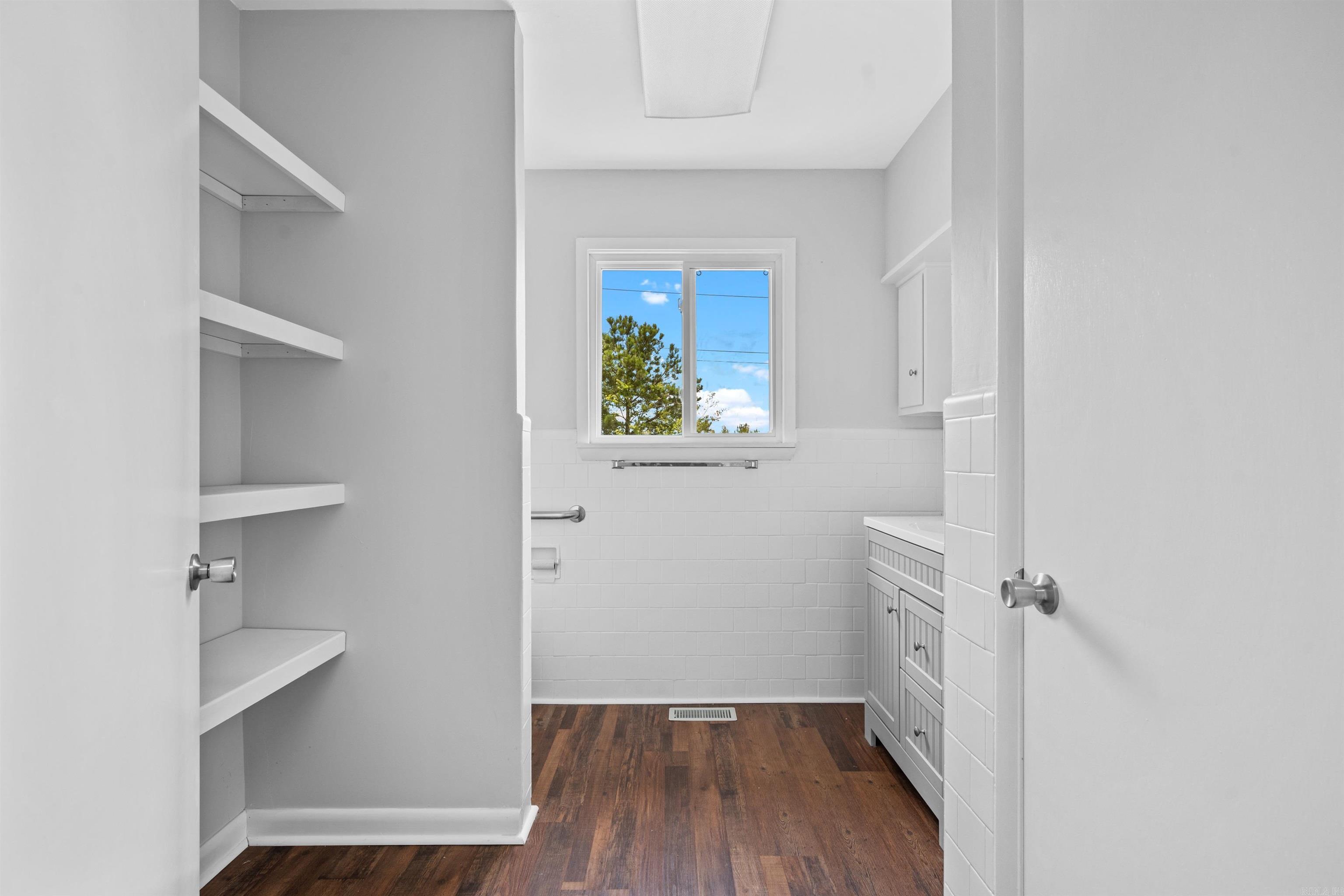 Metes & Bounds - Commercial Sale