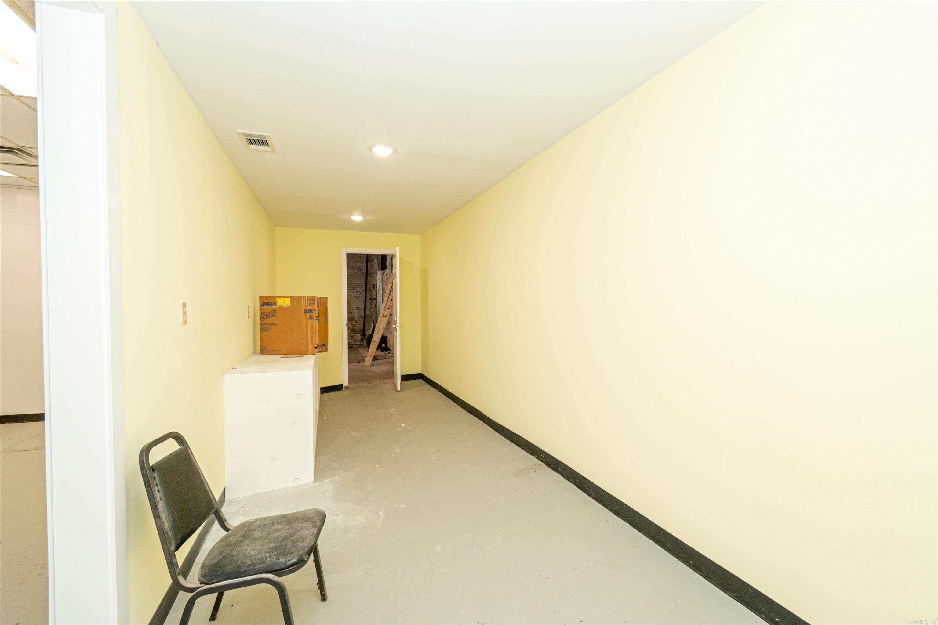 Monticello Original - Commercial Sale