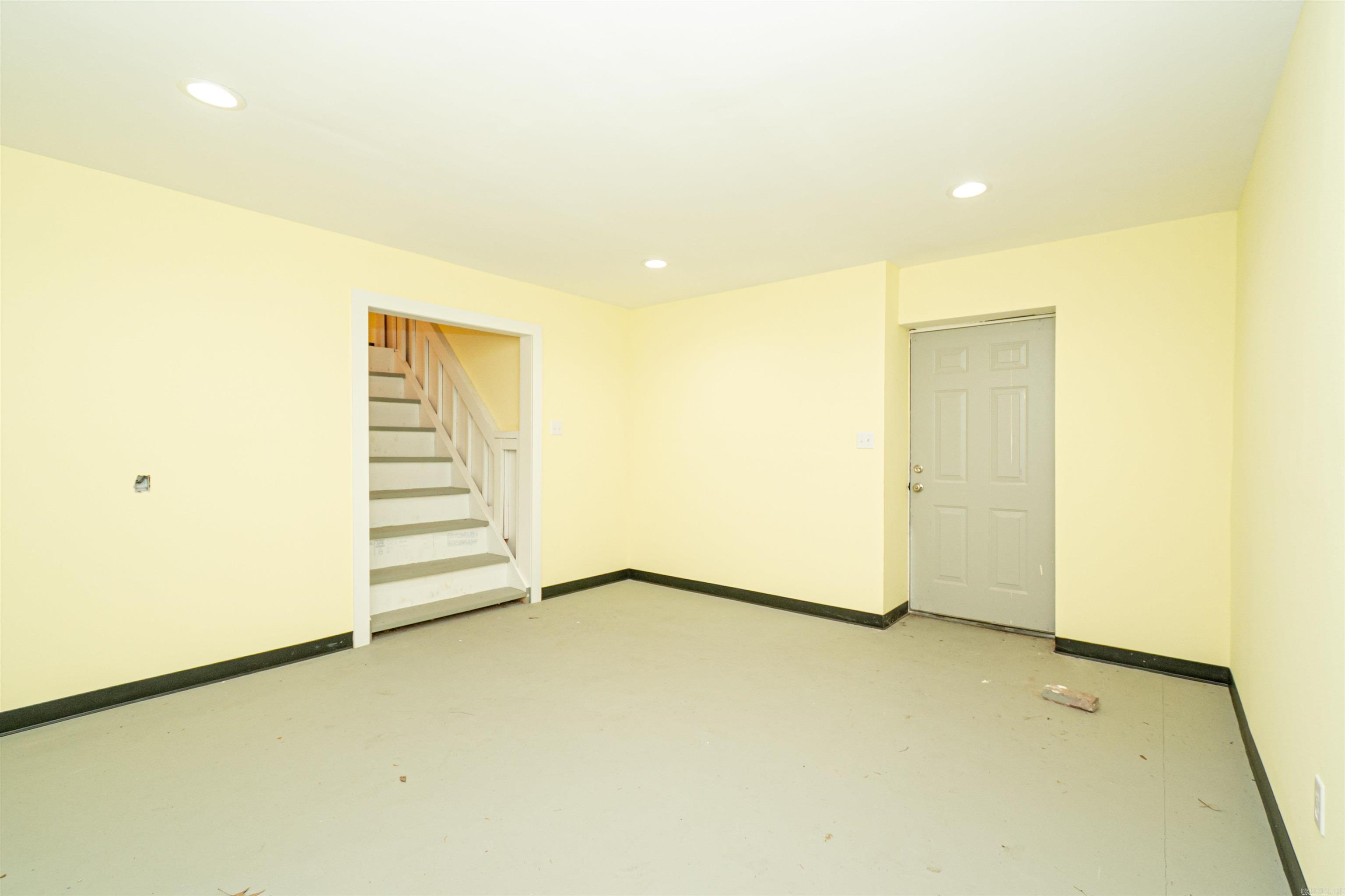 Monticello Original - Commercial Sale