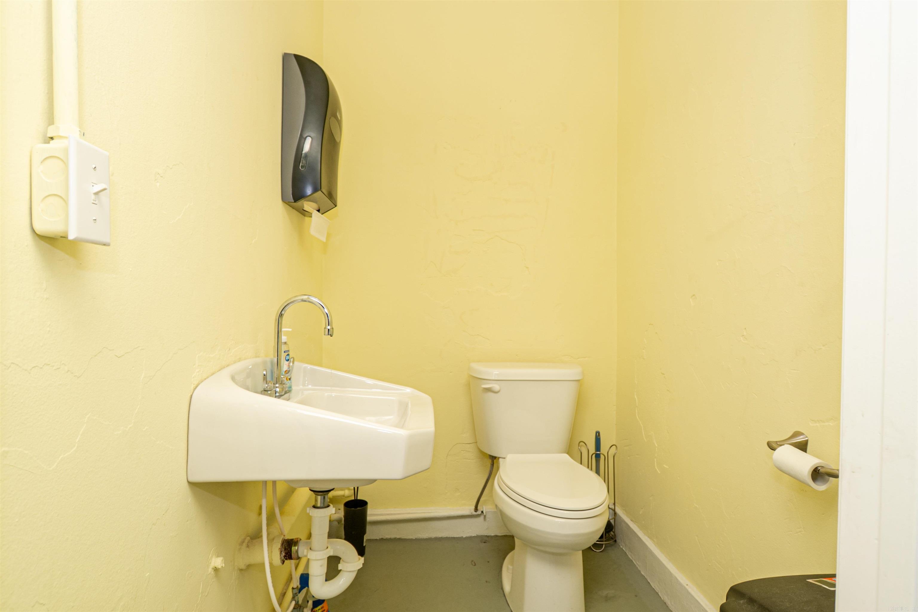 Monticello Original - Commercial Sale