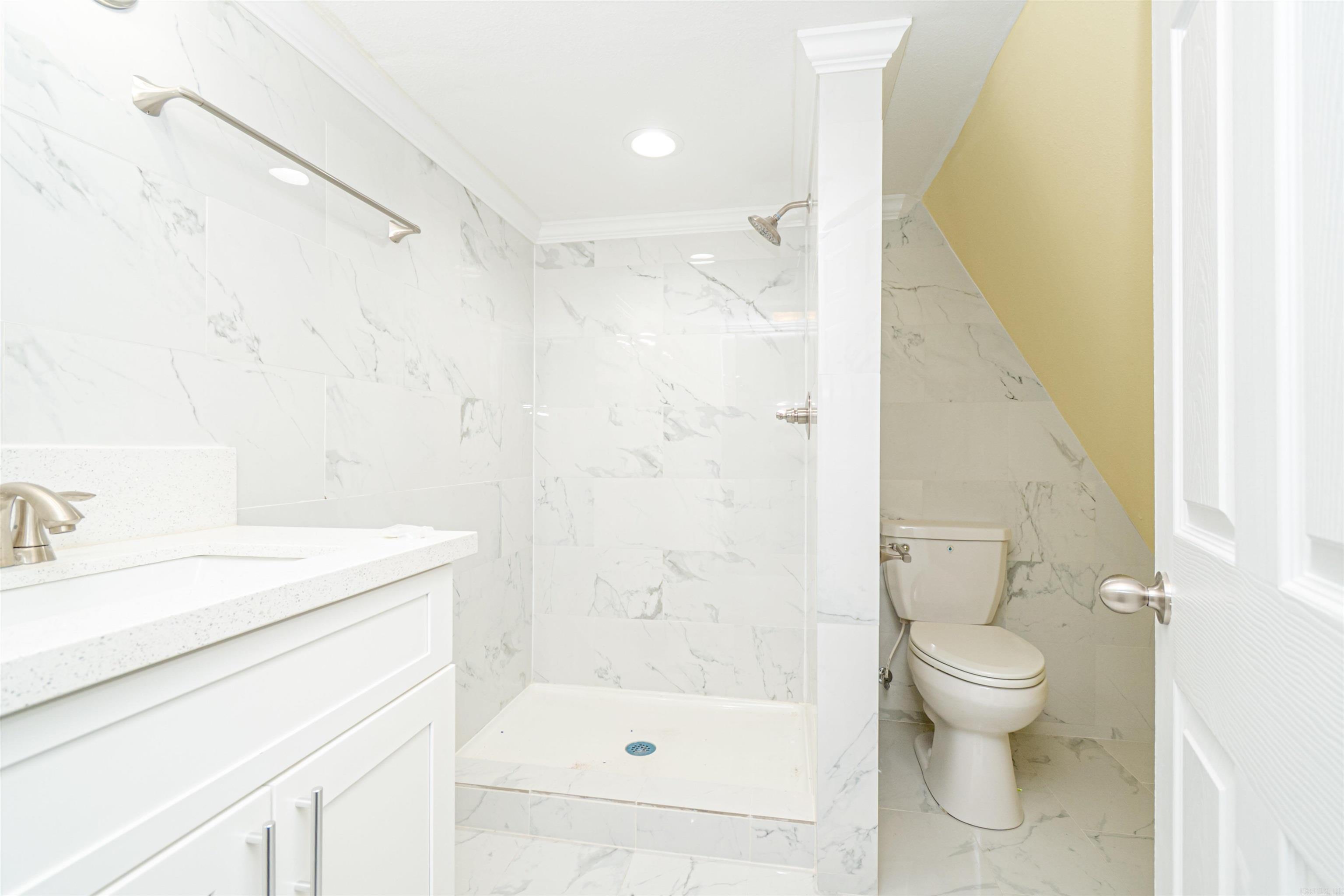 Monticello Original - Commercial Sale