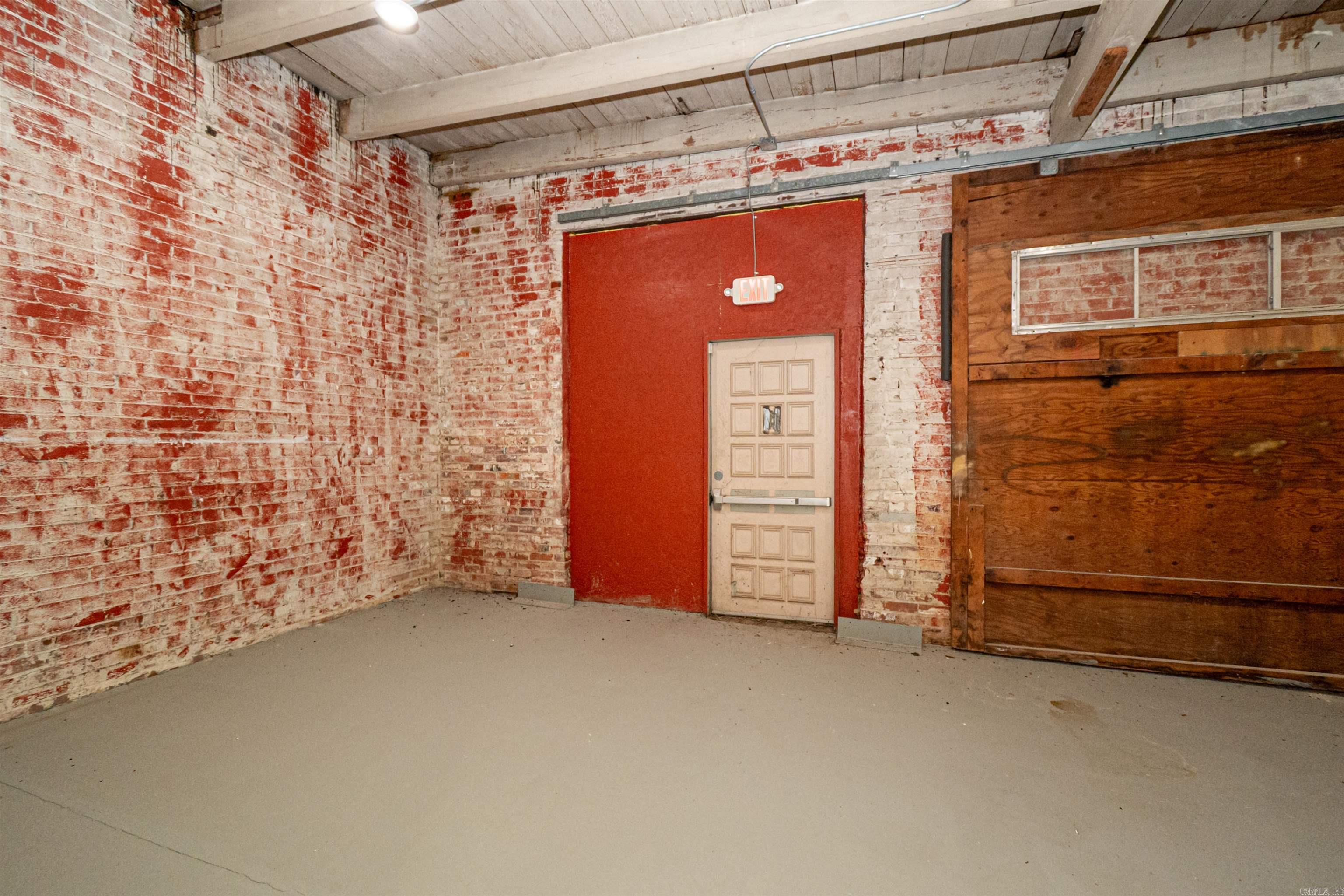 Monticello Original - Commercial Sale