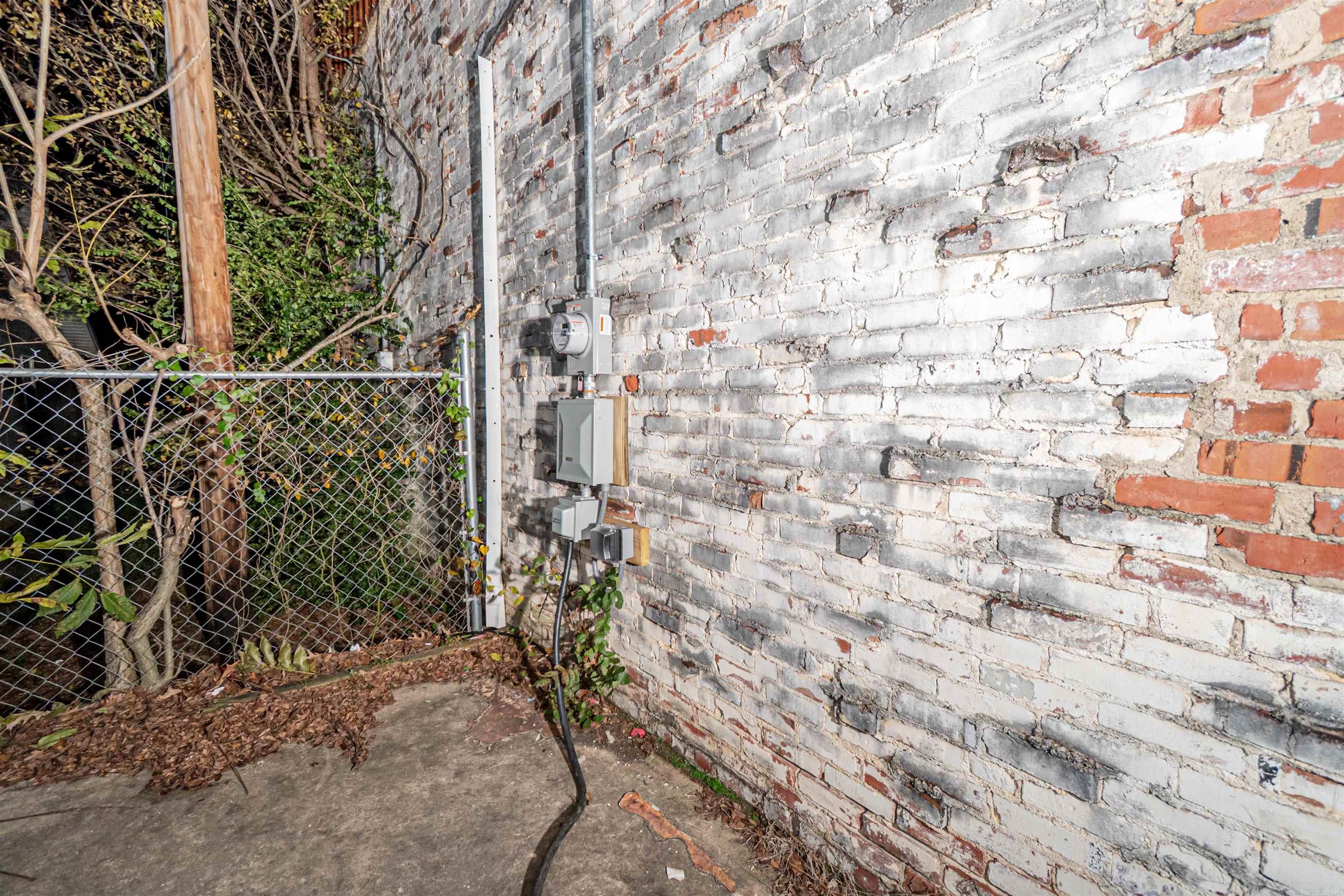 Monticello Original - Commercial Sale