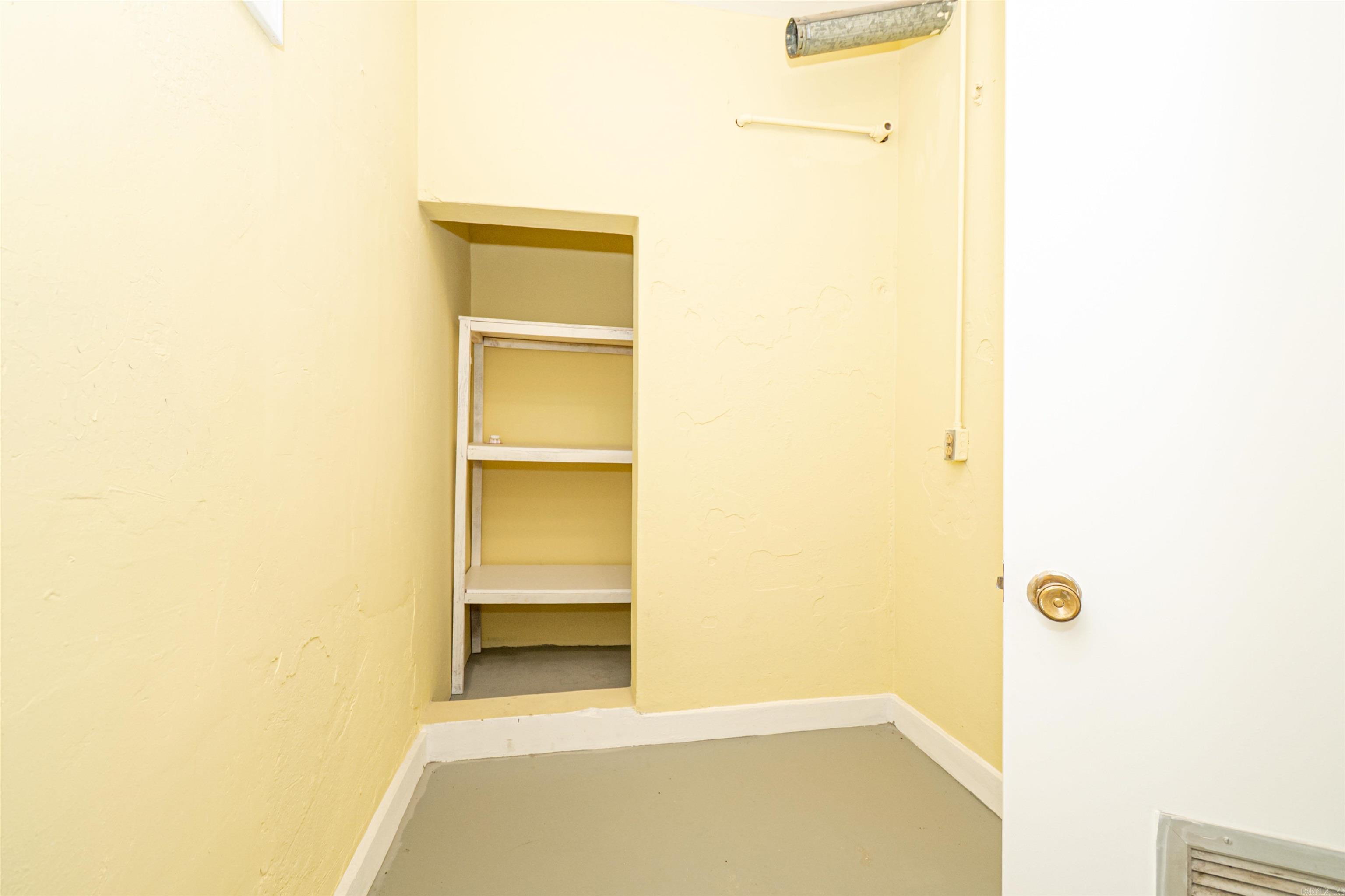 Monticello Original - Commercial Sale