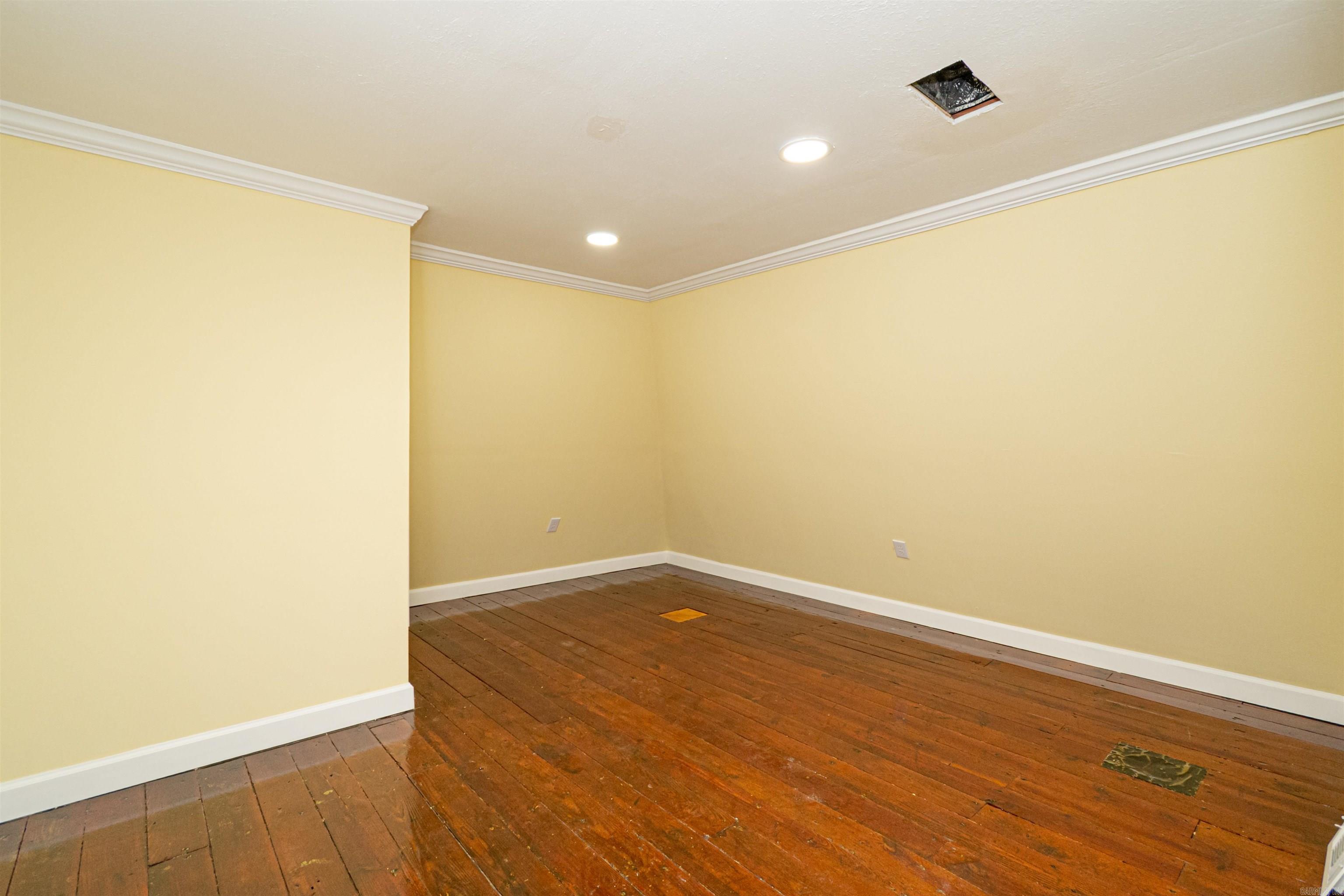 Monticello Original - Commercial Sale