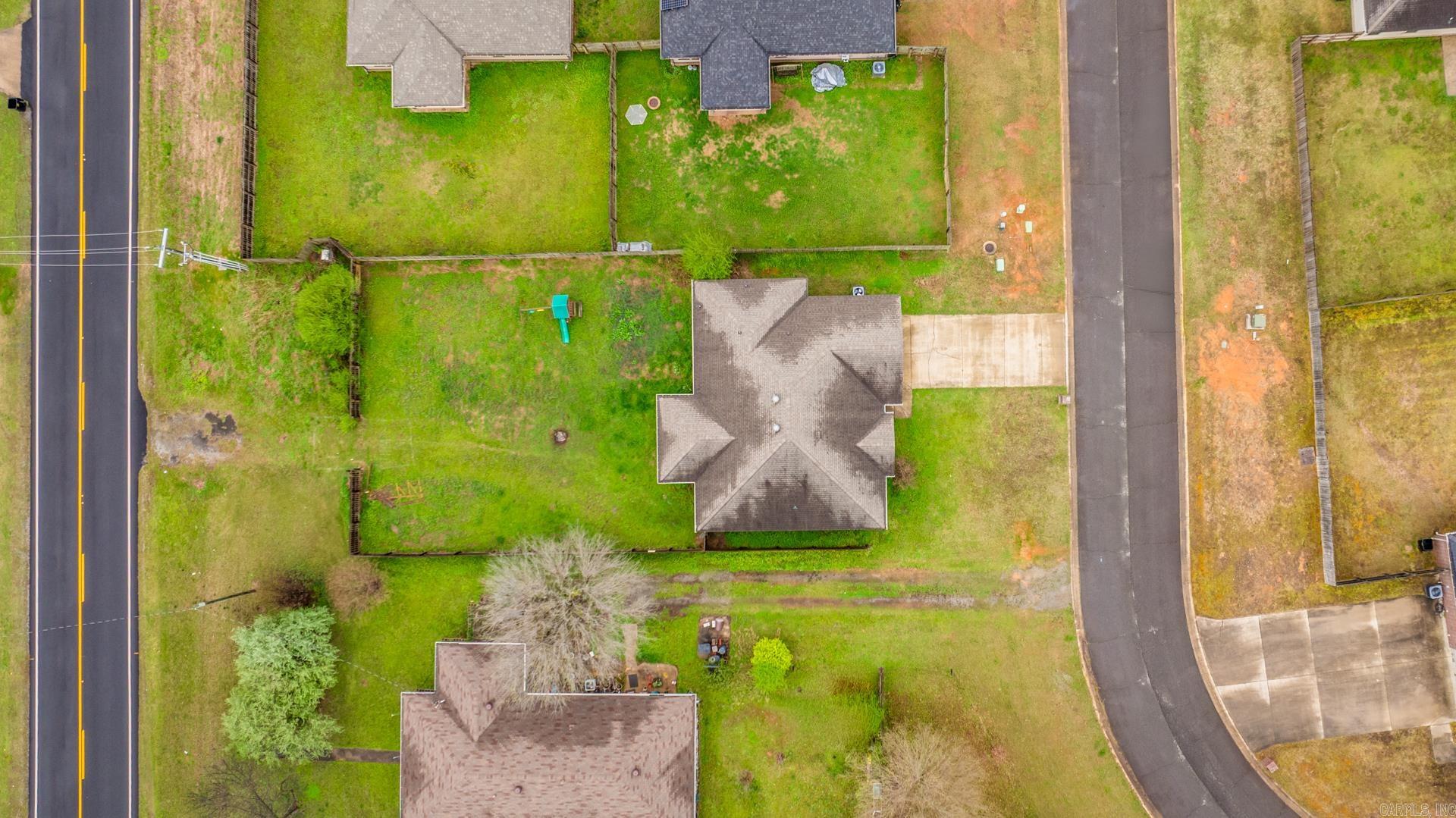 MAGNOLIA ESTATES - Residential