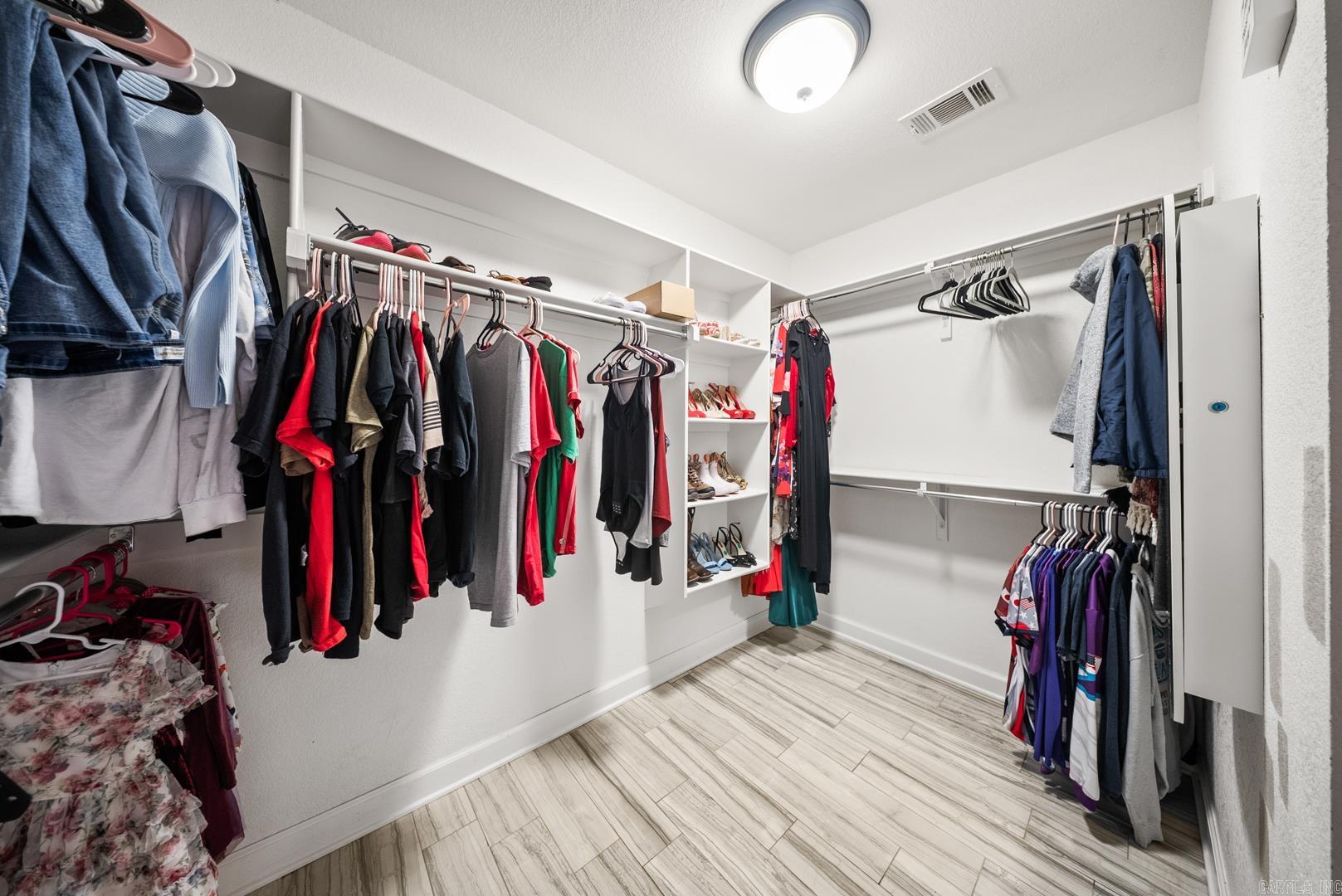 MAGNOLIA ESTATES - Residential