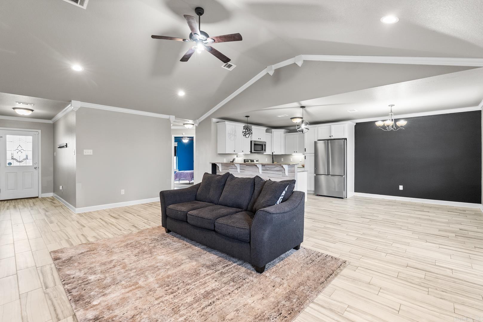 MAGNOLIA ESTATES - Residential