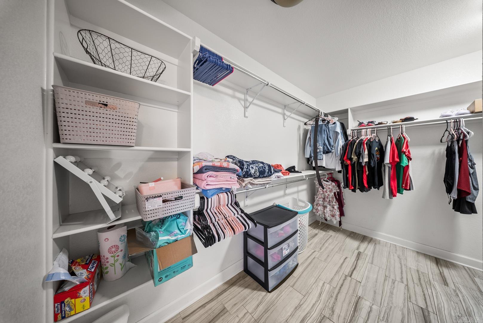 MAGNOLIA ESTATES - Residential