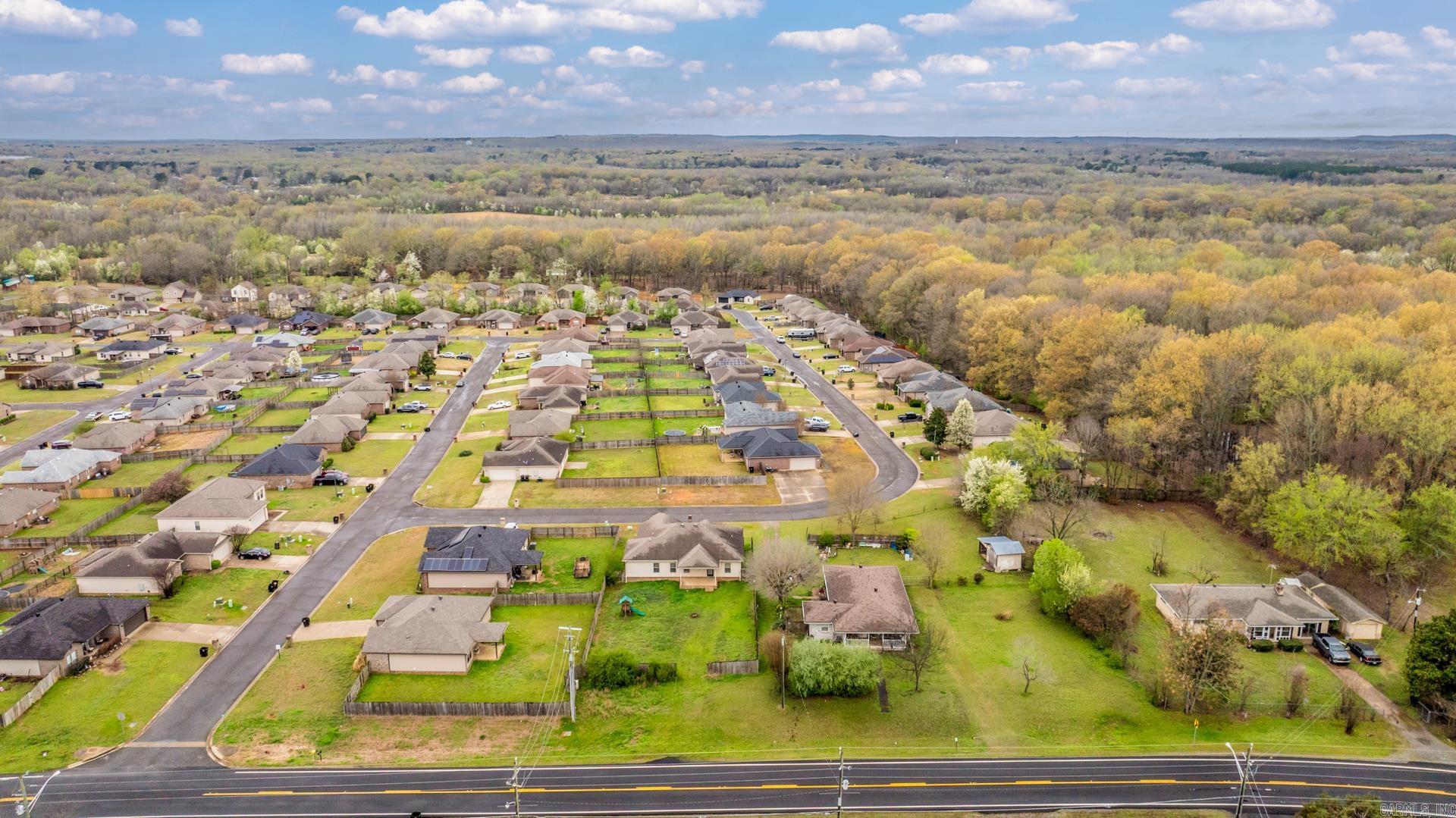 MAGNOLIA ESTATES - Residential