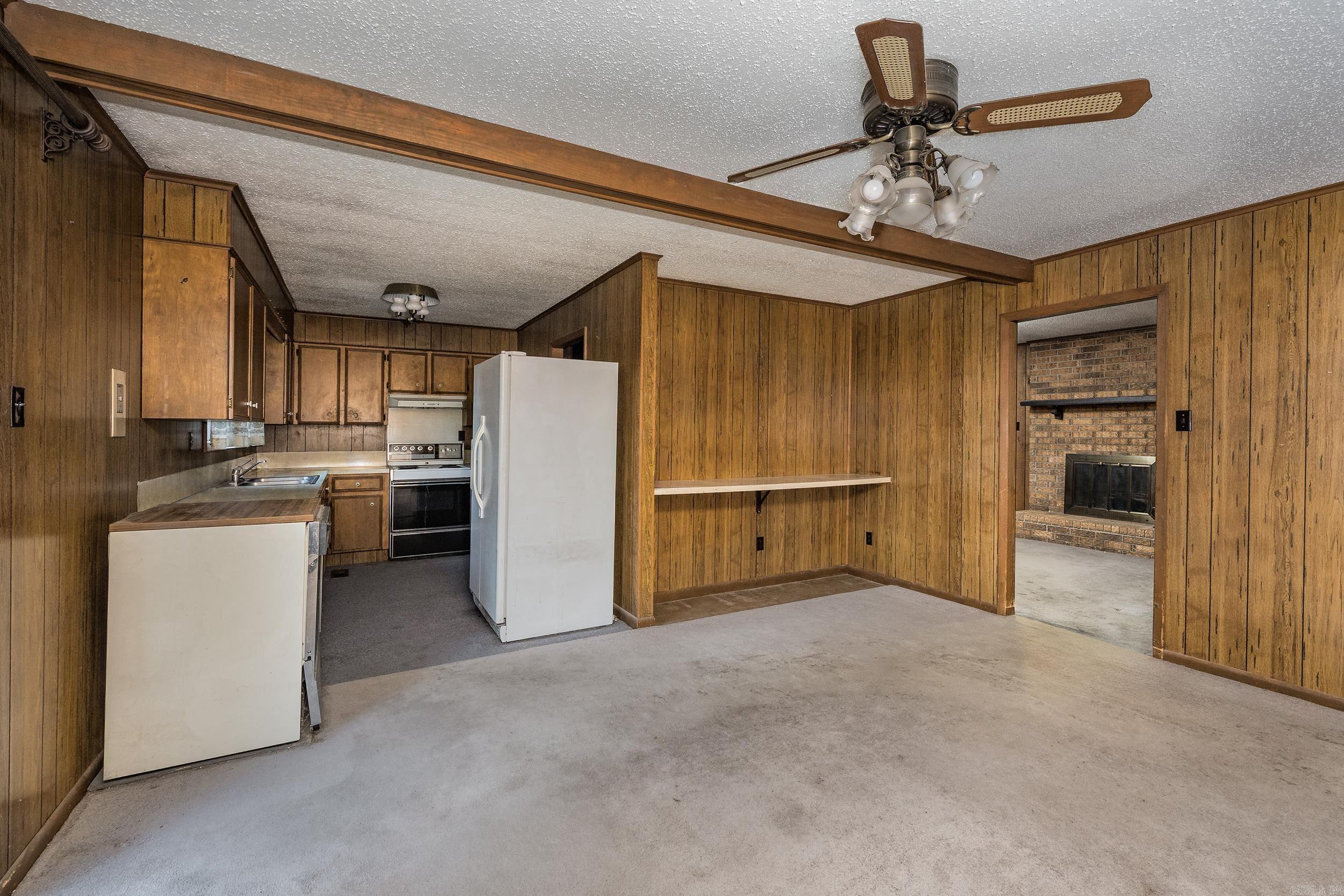 Hoodill - Residential