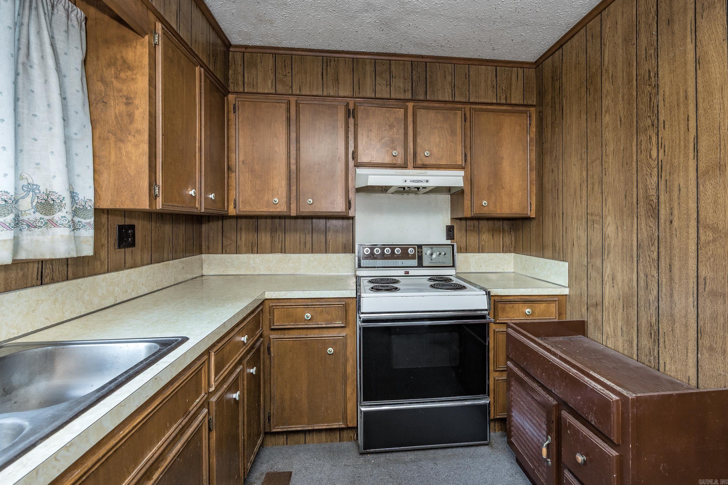 Hoodill - Residential