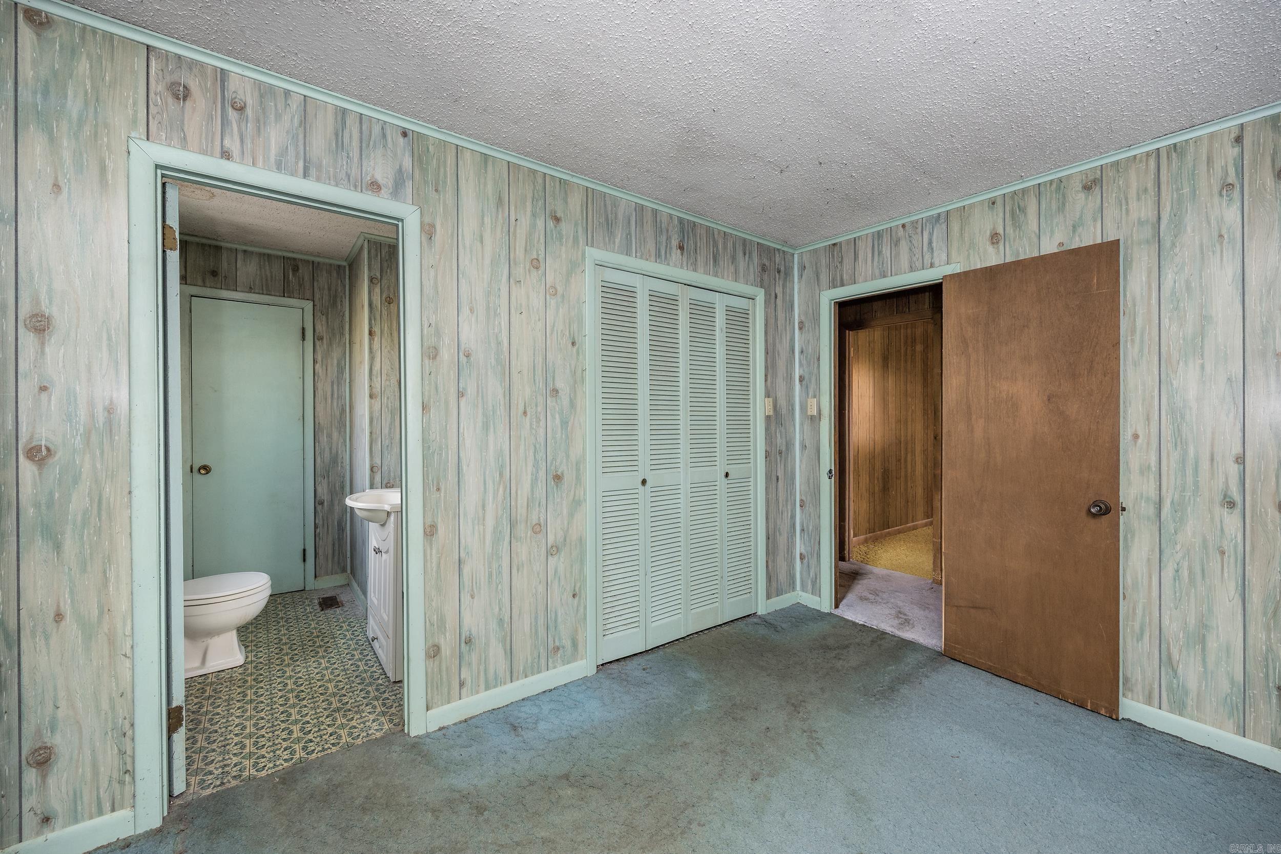 Hoodill - Residential