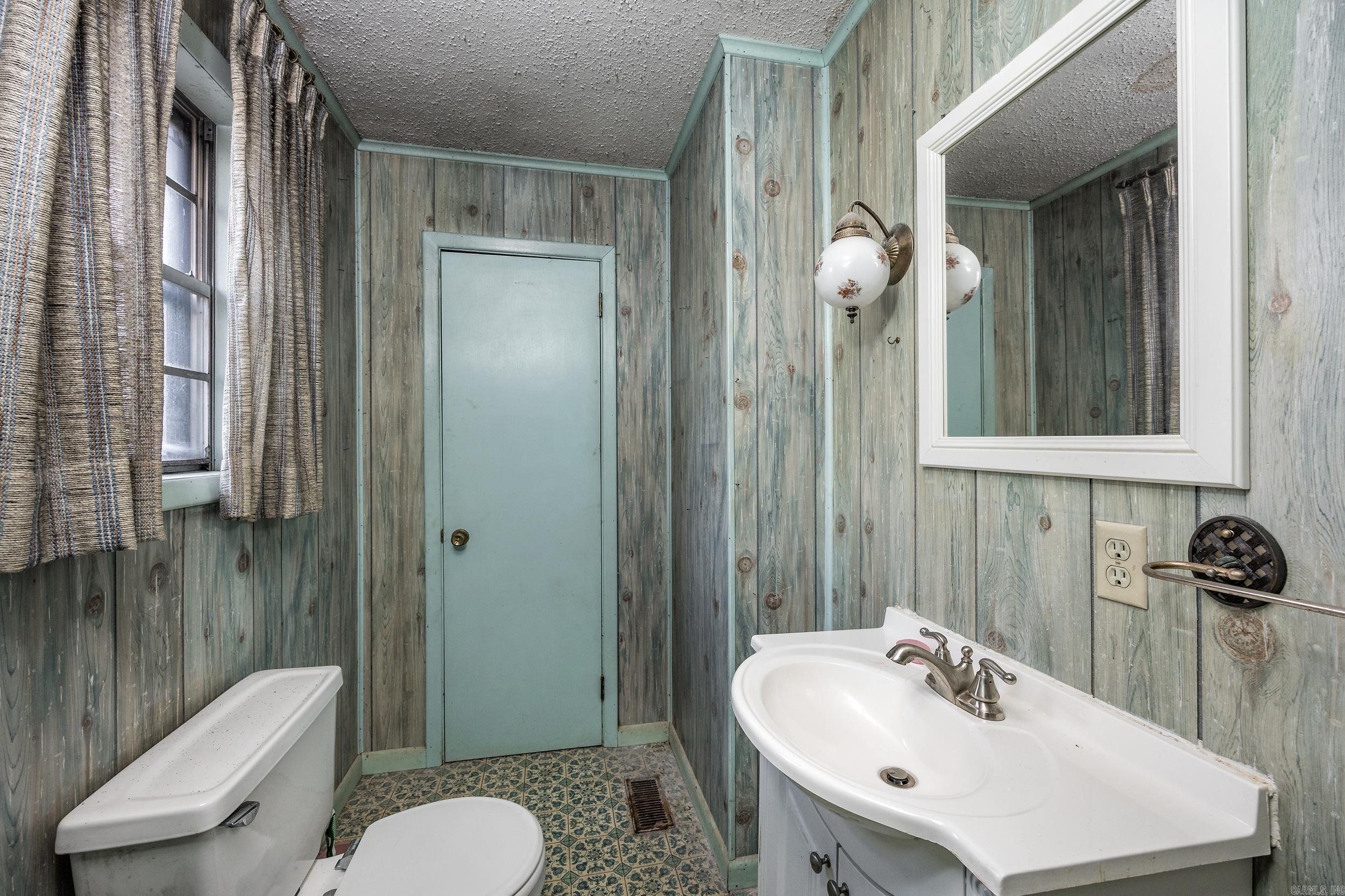 Hoodill - Residential