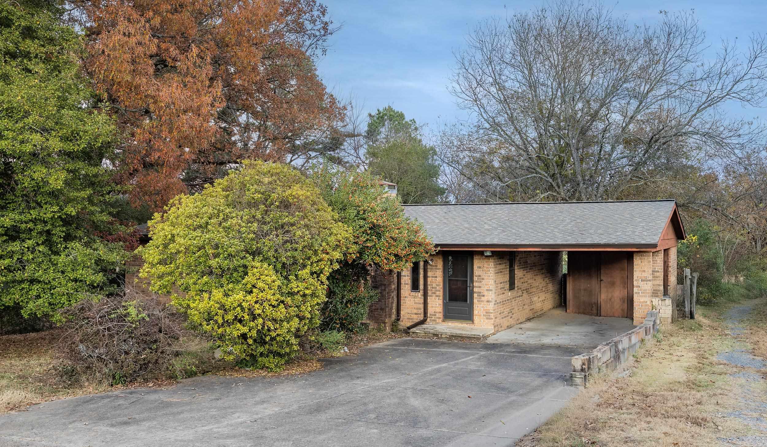 Hoodill - Residential