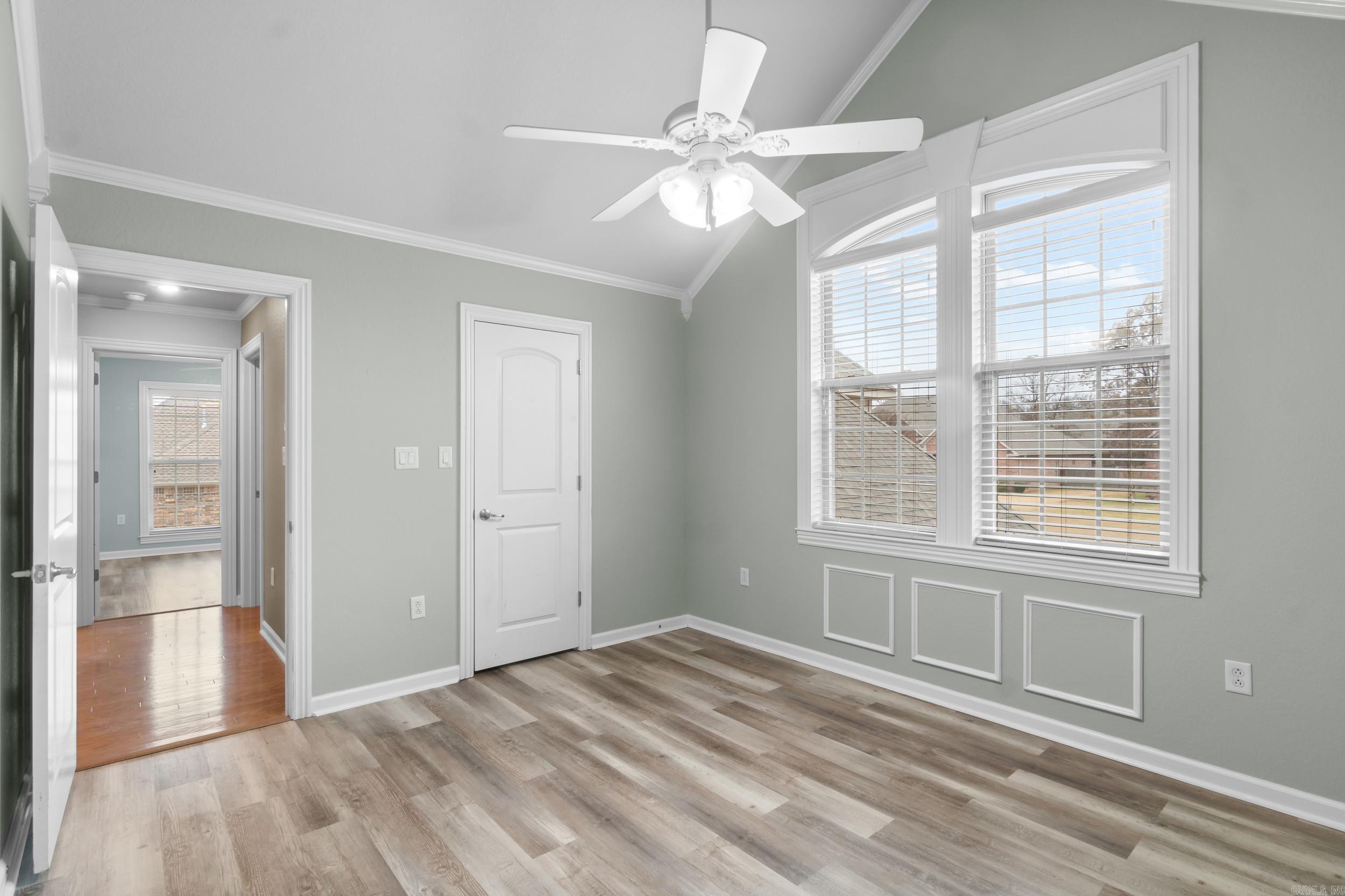 THE PARK ON MT SPRINGS - Residential