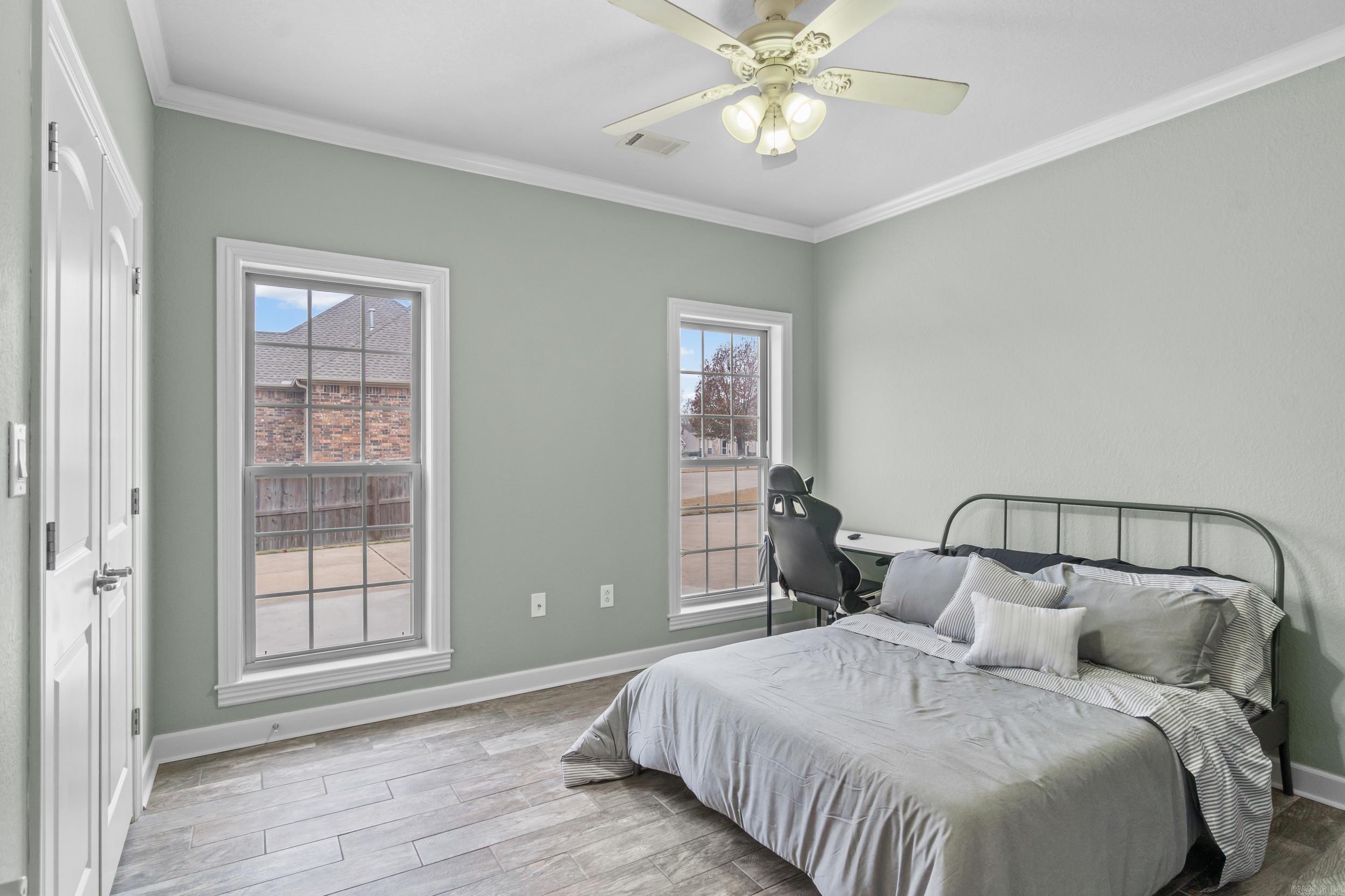 THE PARK ON MT SPRINGS - Residential