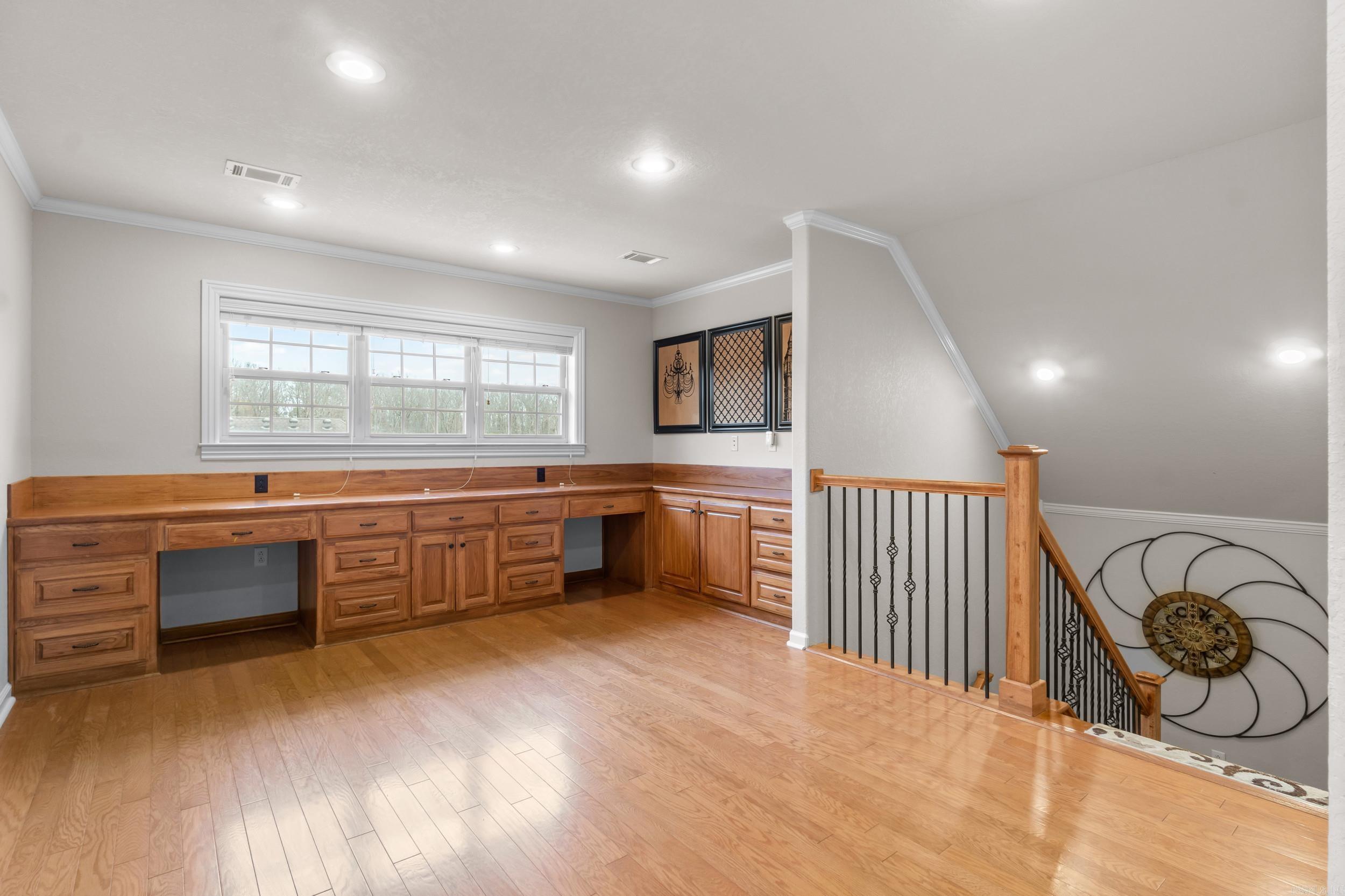 THE PARK ON MT SPRINGS - Residential