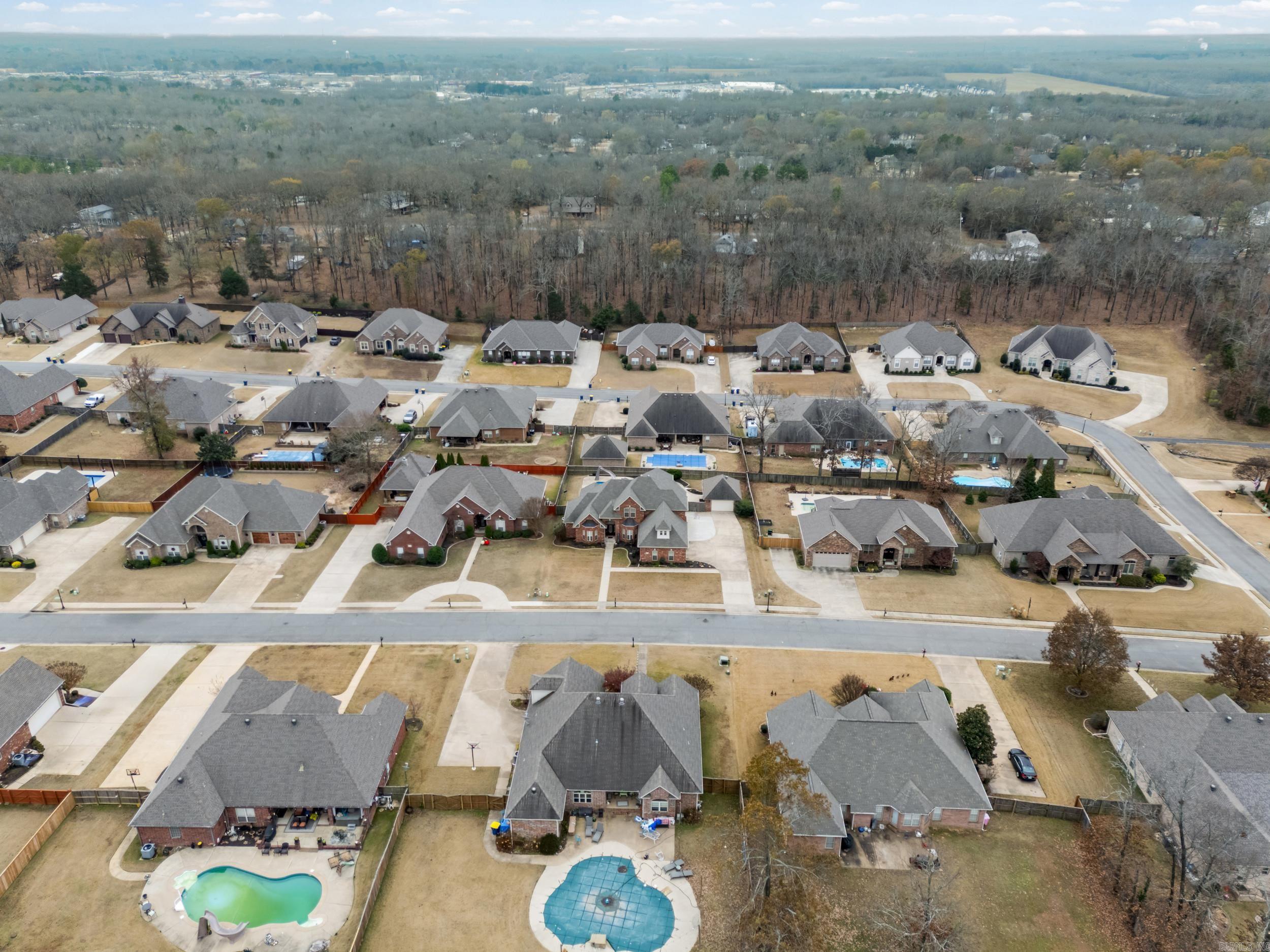 THE PARK ON MT SPRINGS - Residential