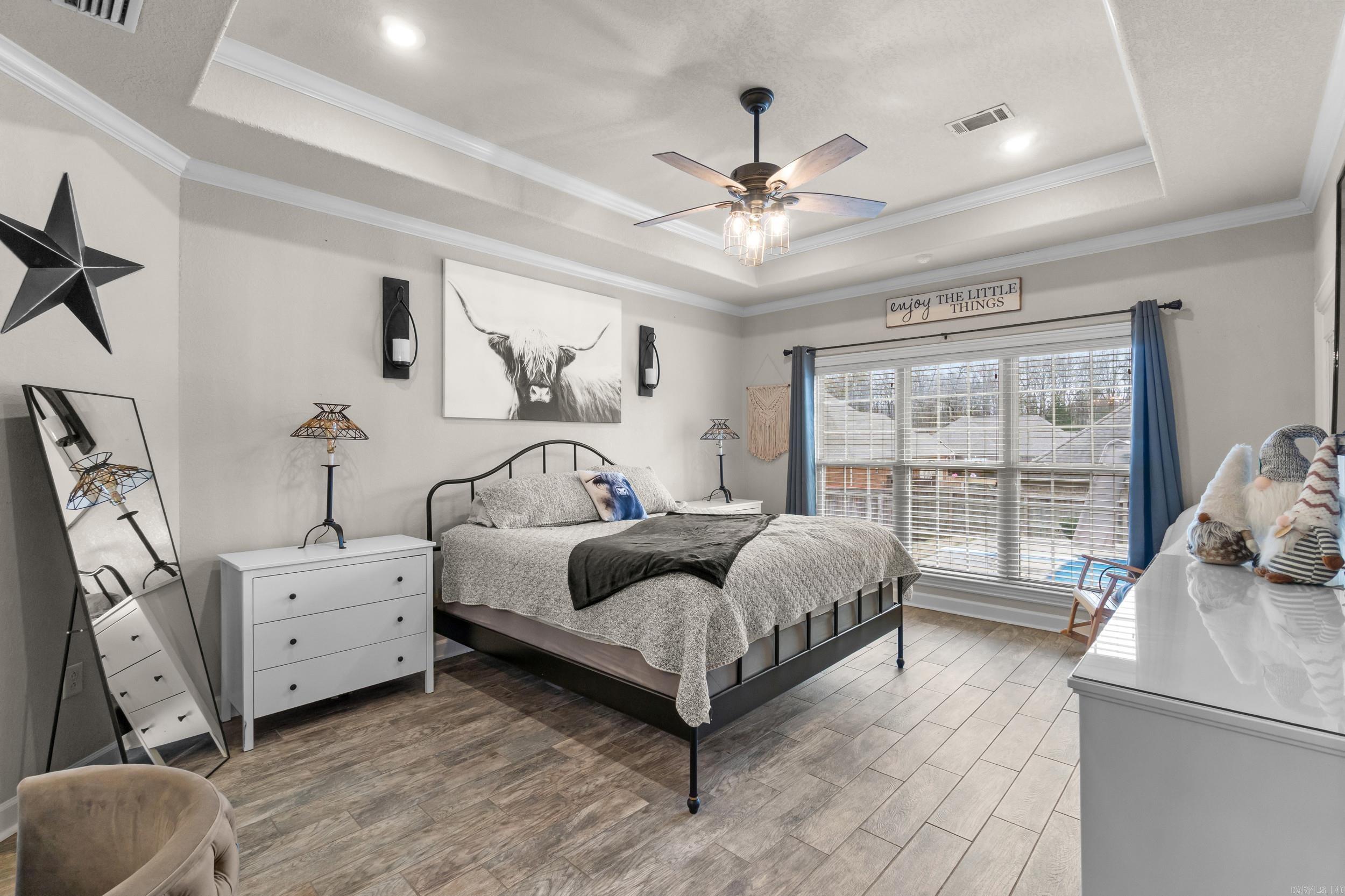 THE PARK ON MT SPRINGS - Residential